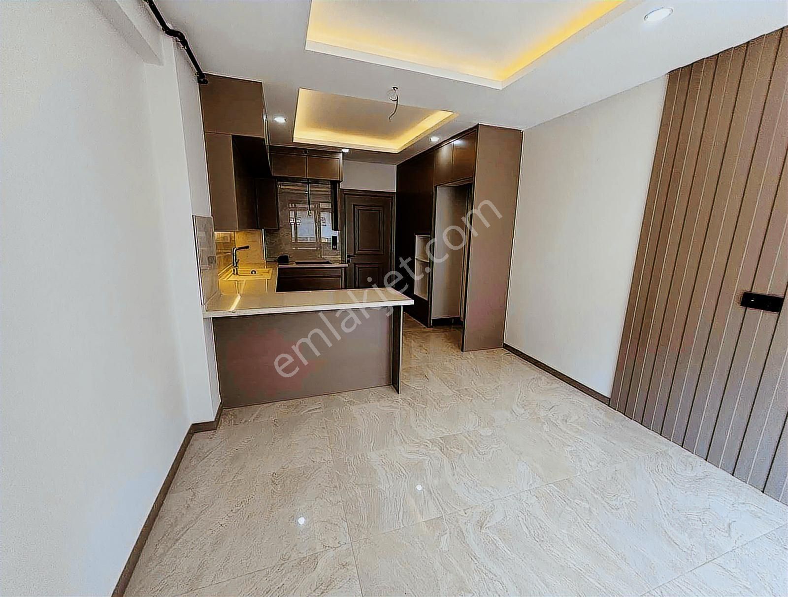 Her Takasa Açık Karahasanlı 3.5+1 Havuzlu Sitede Lüks Daireler - Görsel 20