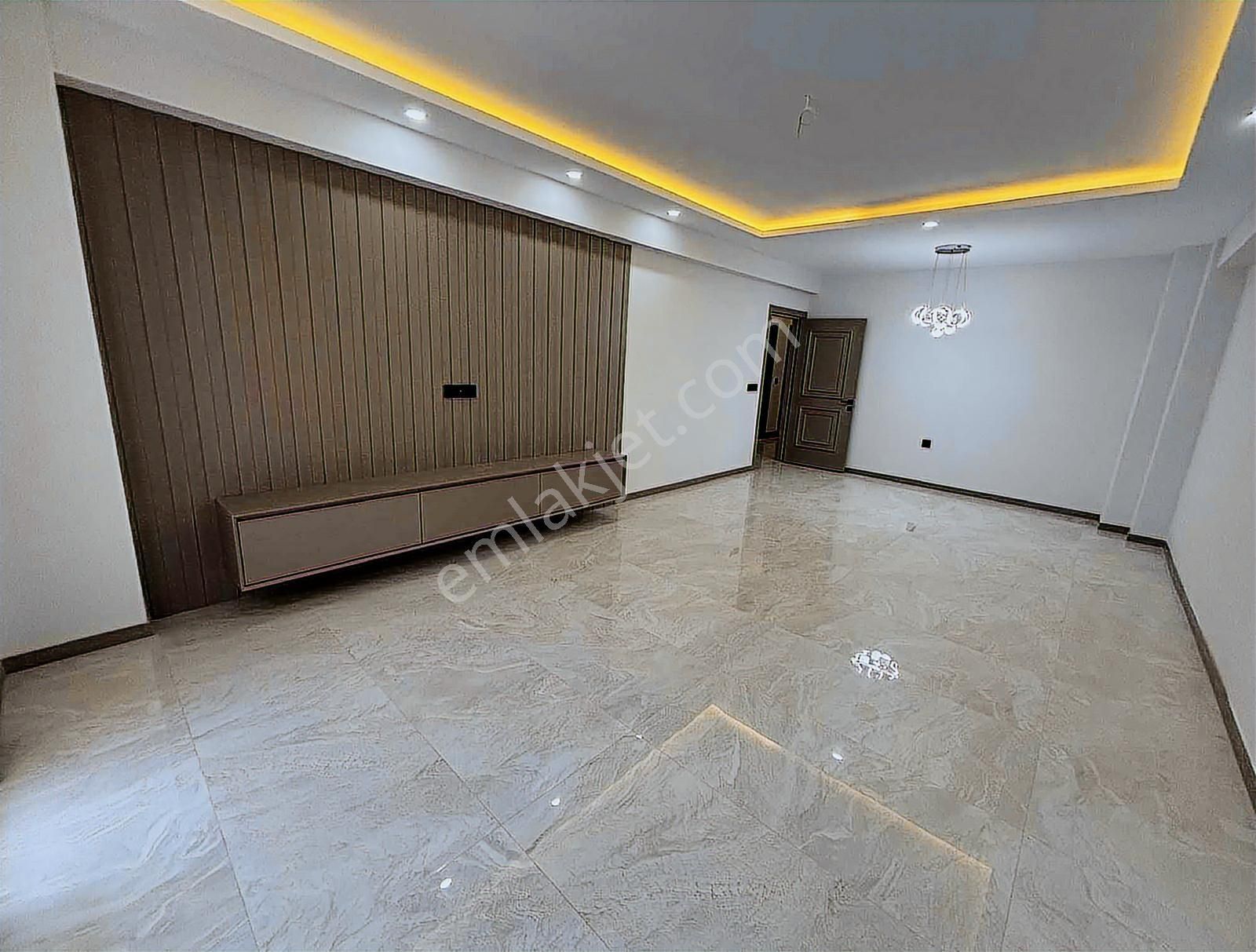 Her Takasa Açık Karahasanlı 3.5+1 Havuzlu Sitede Lüks Daireler - Görsel 10