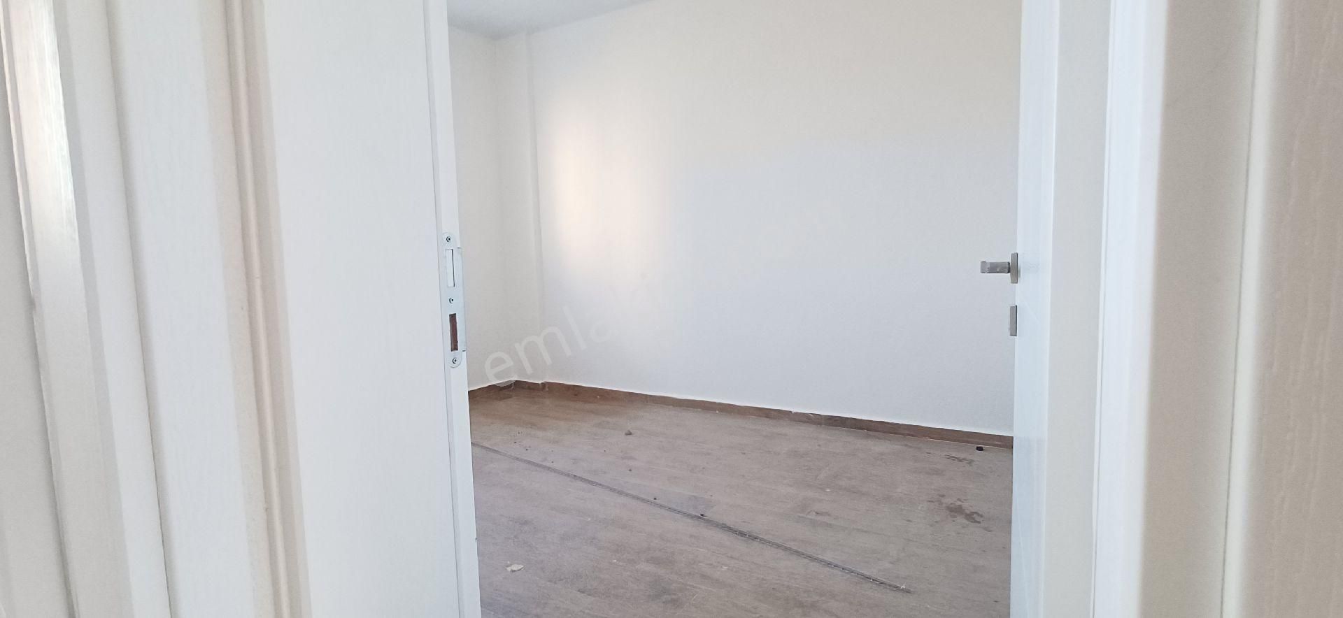 Aliağa Çıtak Köyünde 1.217 M² Arsa Ve 3+1 Ev - Görsel 14