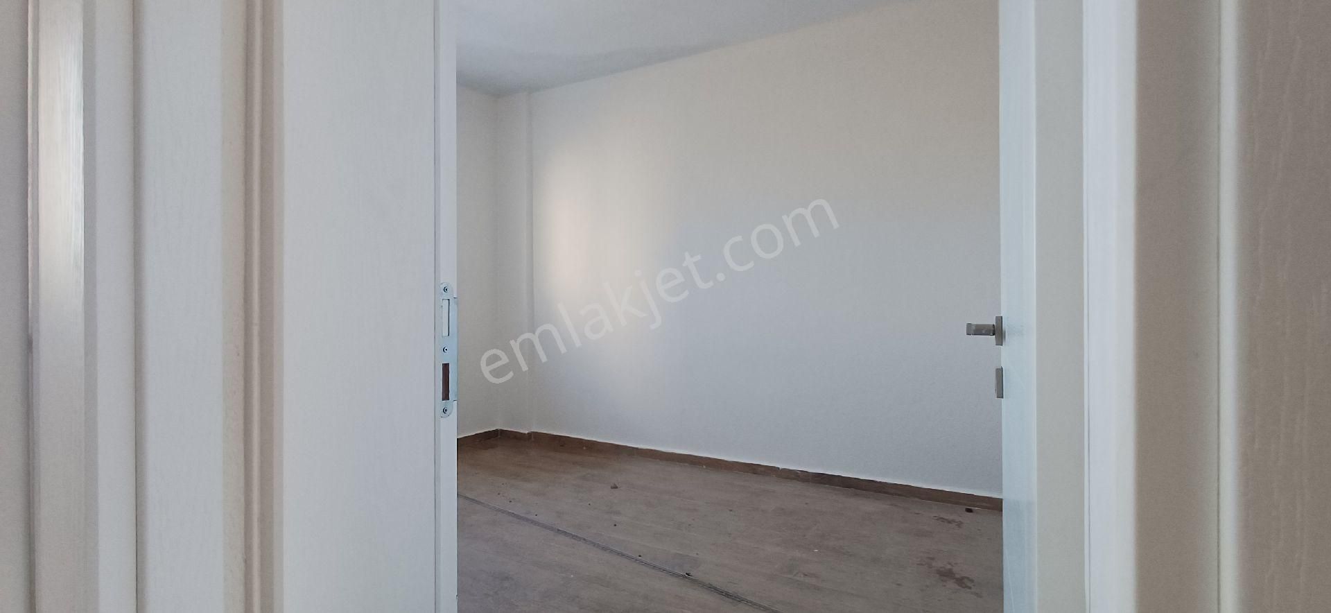 Aliağa Çıtak Köyünde 1.217 M² Arsa Ve 3+1 Ev - Görsel 11