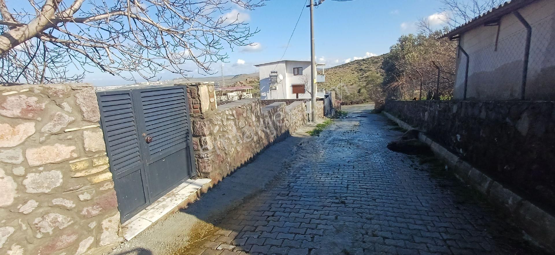 Aliağa Çıtak Köyünde 1.217 M² Arsa Ve 3+1 Ev - Görsel 28