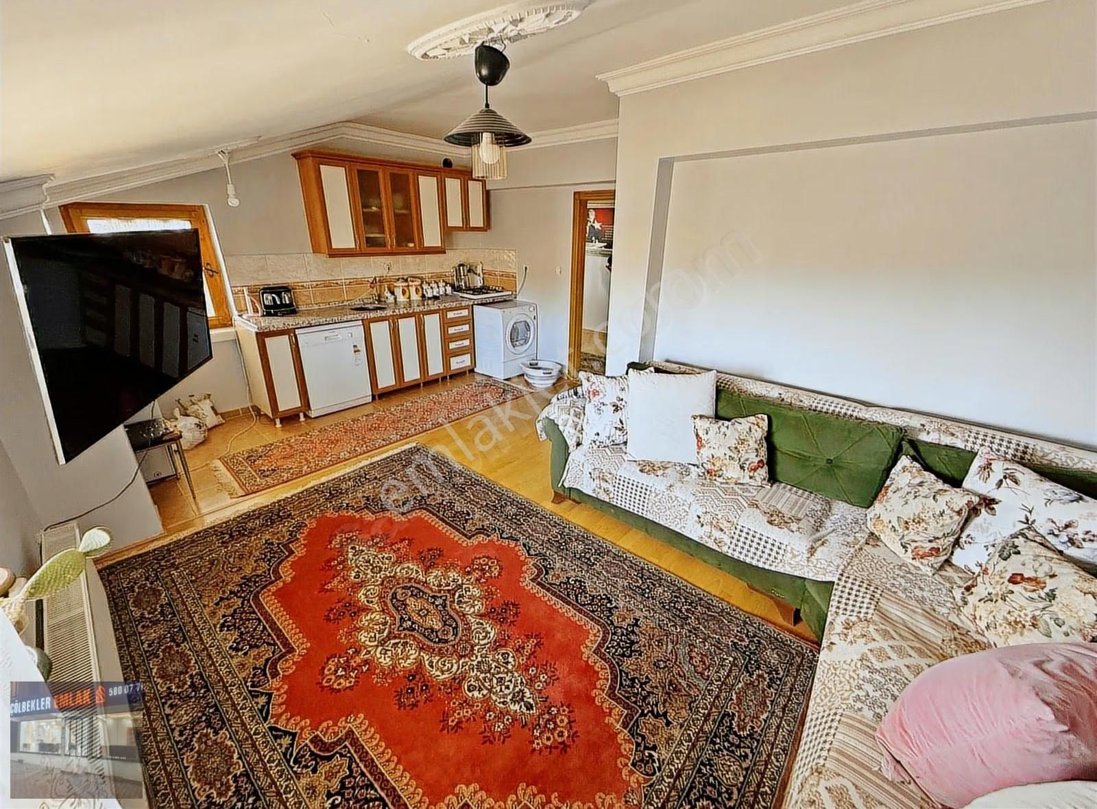 Bademlik Mah.de 6+1 Çift Giriş'li 3 Balkon'lu Manzaralı Kök Tapu - Görsel 3