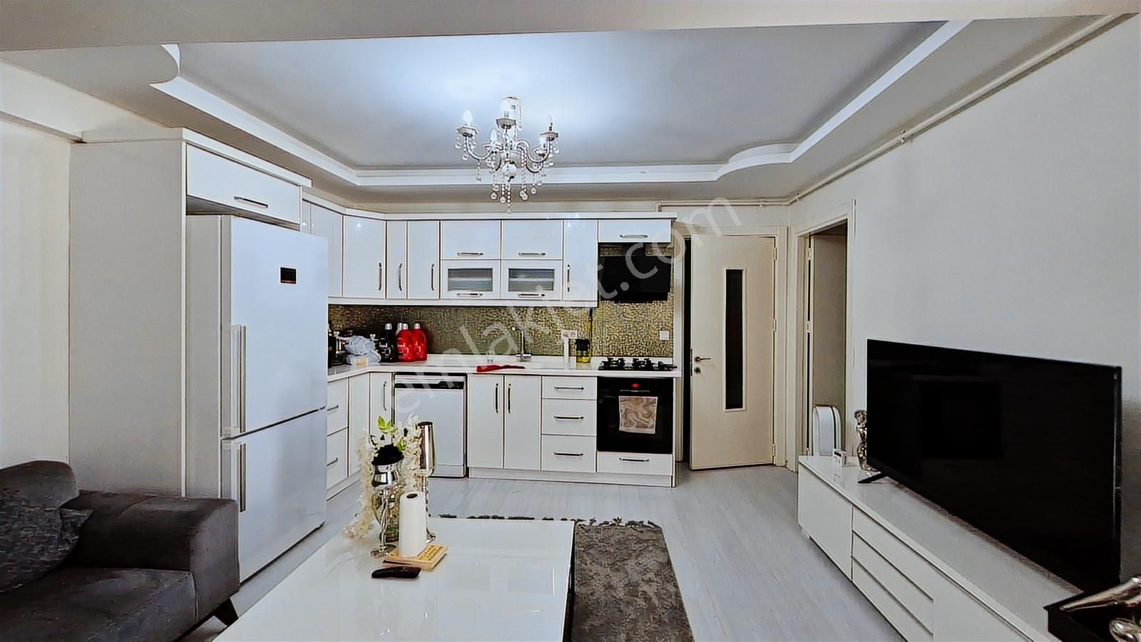 İzmir Çiğli Büyük Çiğli Hastahane Arkası Kiralık 1+1 Daire Cb Ph