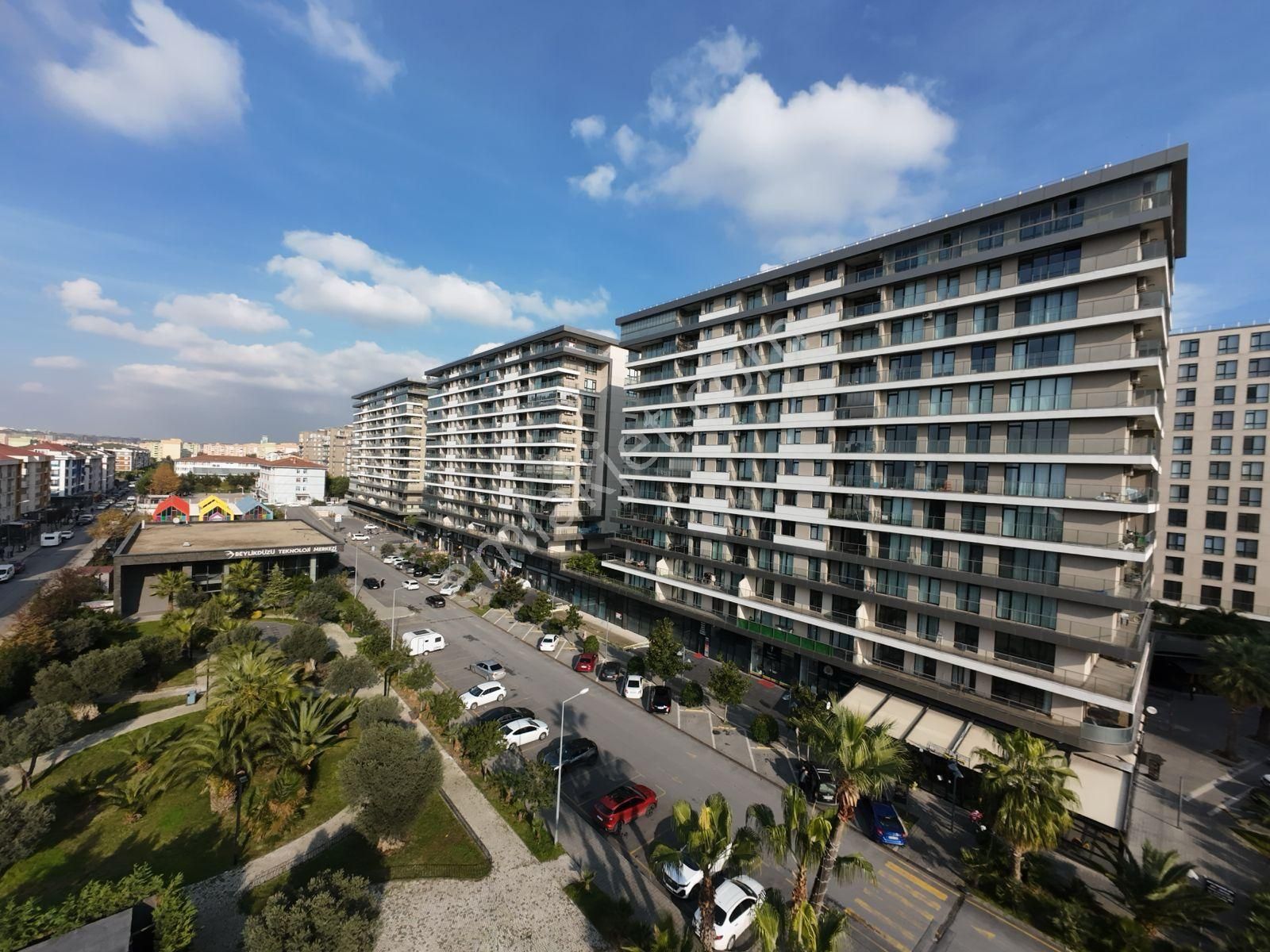 Beylikdüzü’nün Prestijli Sitesi Azur Marmara’da Satılık Dükkan - Görsel 7