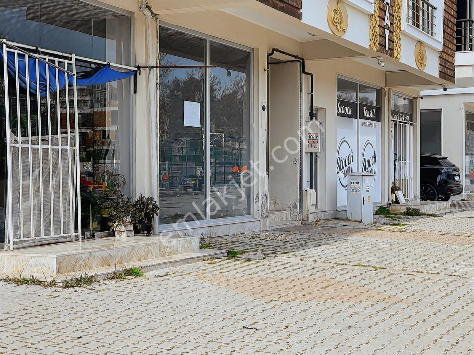 Öz-er Gayrimenkul'den Satılık Çift Yola Cepheli Dükkan - Görsel 3