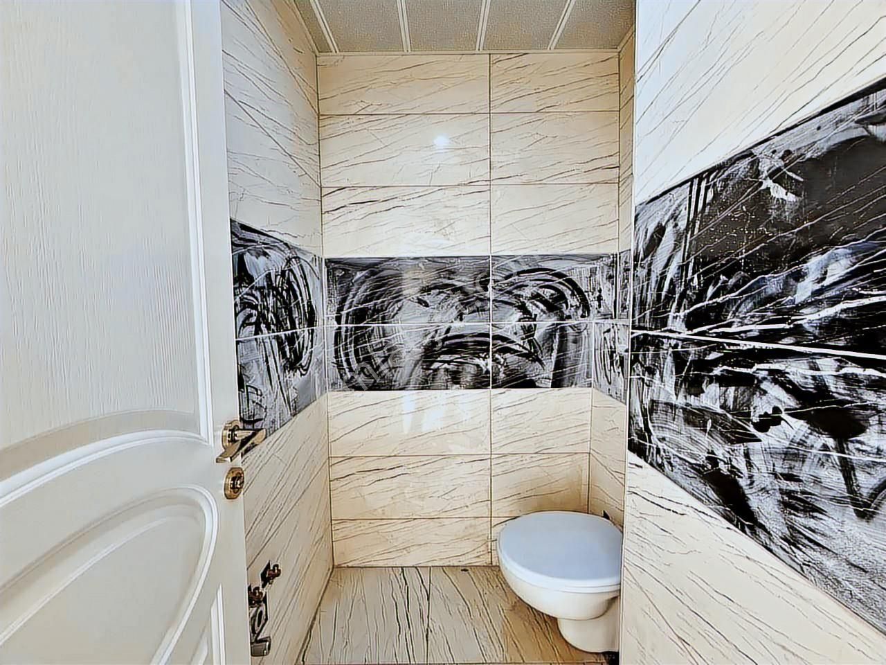 Alanya Mahmutlar'da Site İçi Satılık 5+1 Amerikan Mutfak Daire