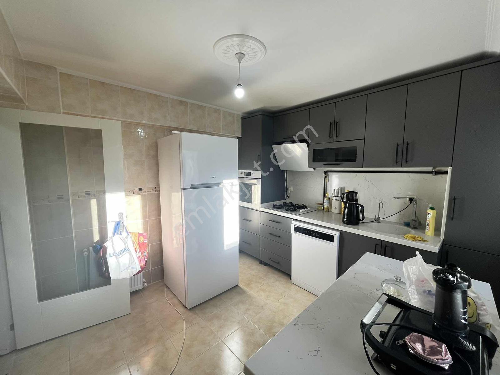 Avantaj'dan Kıbrısköy'de Site İçerisinde Yapılı 5+1bahçeli Villa - Görsel 8