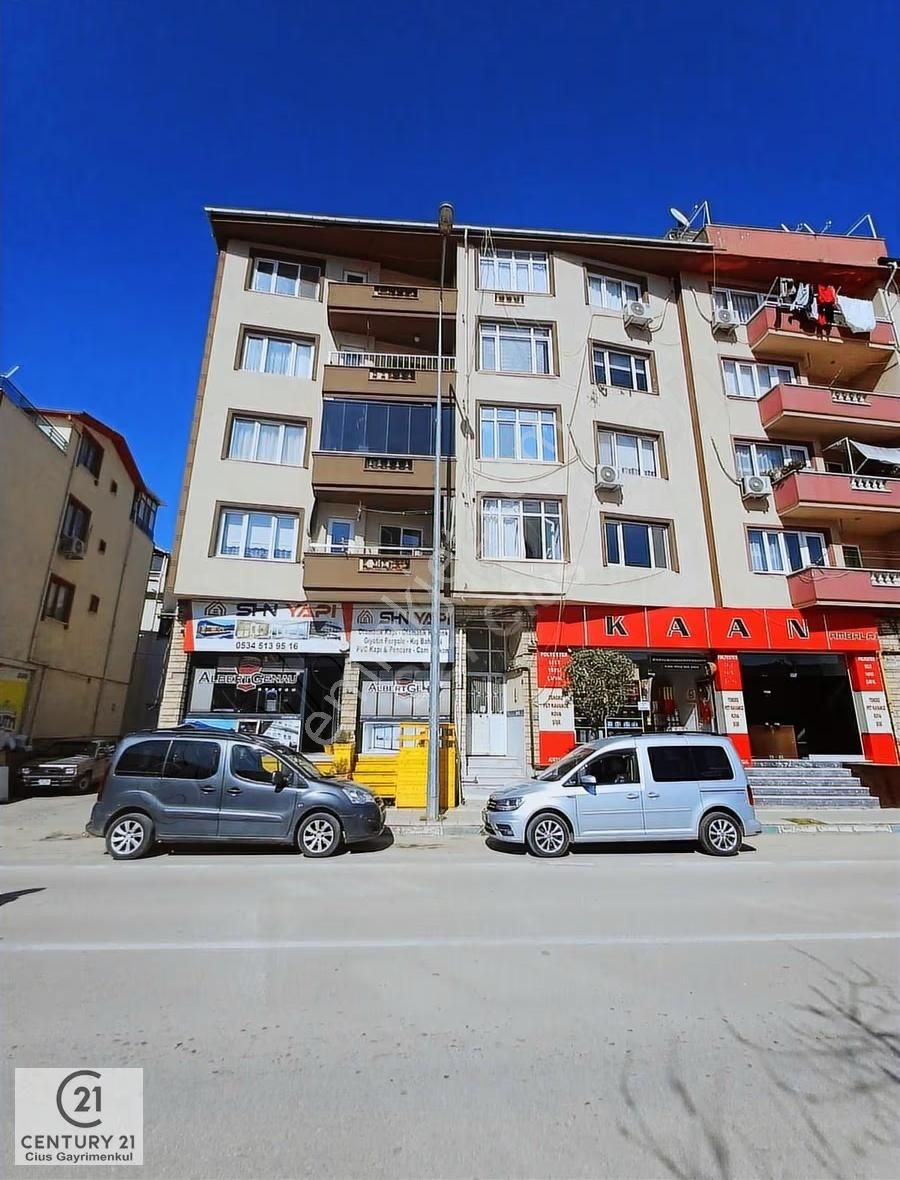 C21 Cius; Orhangazi Caddesinde 120 M2 3+1 Geniş Daire - Görsel 5