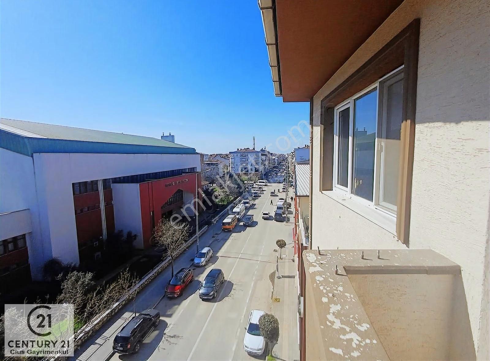 C21 Cius; Orhangazi Caddesinde 120 M2 3+1 Geniş Daire - Görsel 9