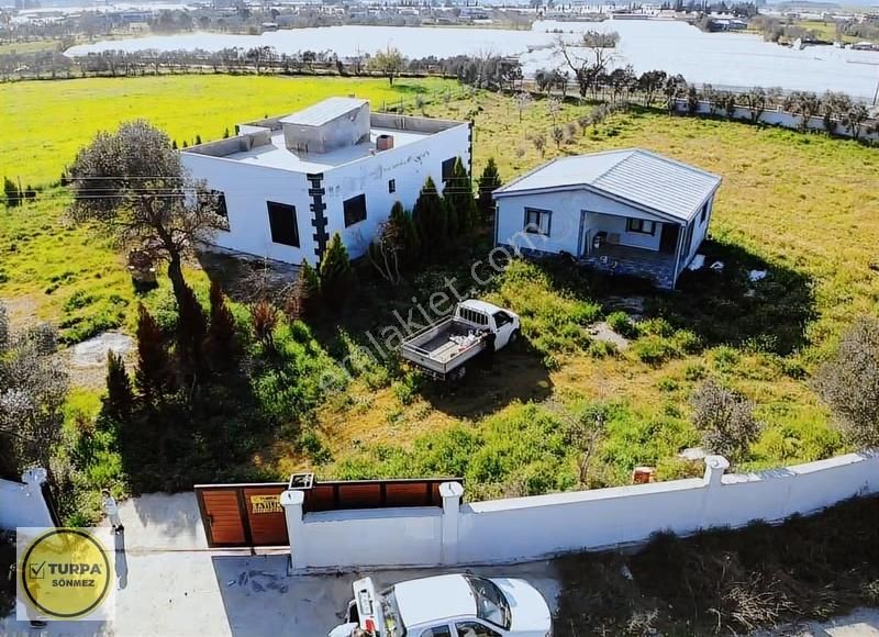 Turpa Sönmez'den Harika Konumda Kök Mirasdan Bahçeli Ev