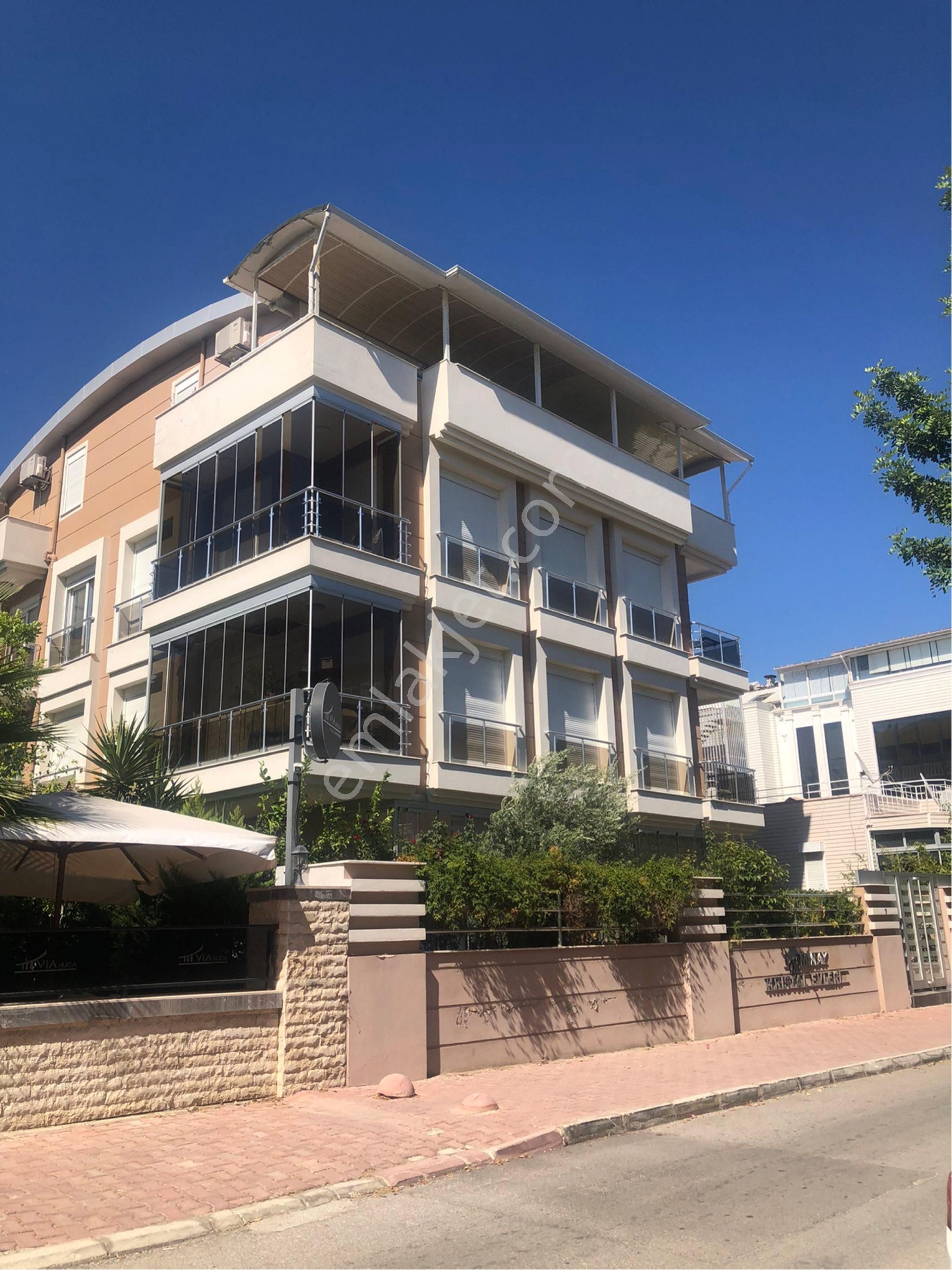 Çağlayan Barınaklar’da Sahile 300 Mt, 130 M' Bahçeli, Çok Keyifli (2+1) Giriş Daire - Görsel 2