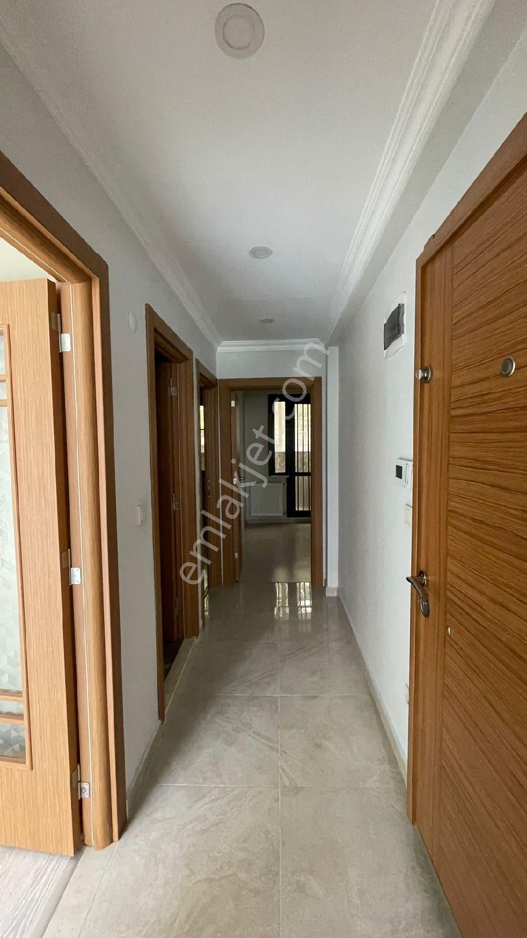 Atlas Uni Ve Son Duraga Komşu 2+1 Kiralık Daire - Görsel 12