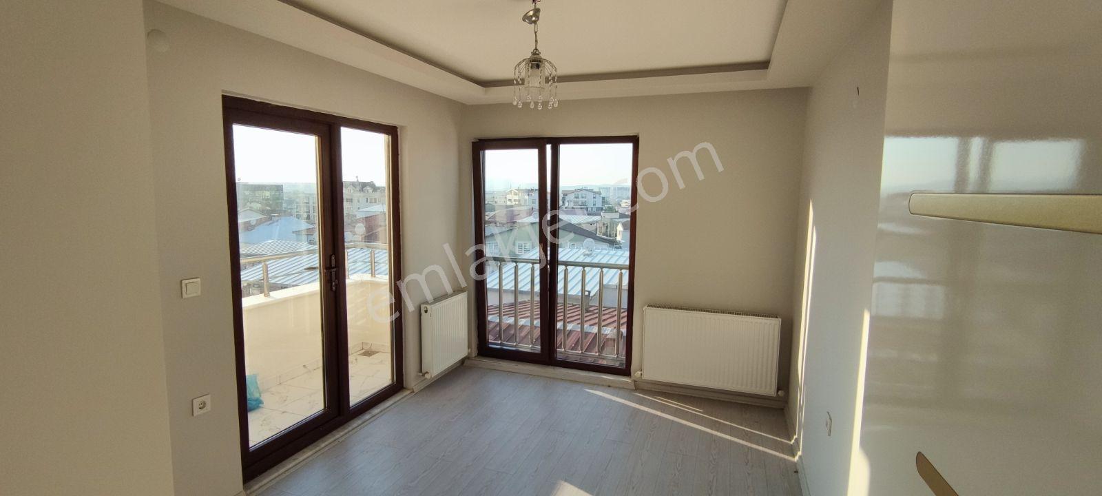 Bursa Nilüfer Üçevler Kiralık 3+1 Lüks Daire - Görsel 13