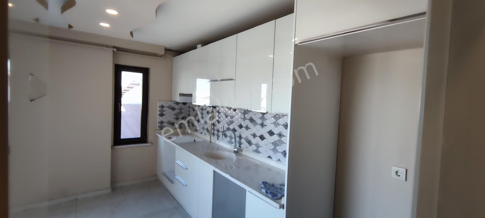 Bursa Nilüfer Üçevler Kiralık 3+1 Lüks Daire - Görsel 4