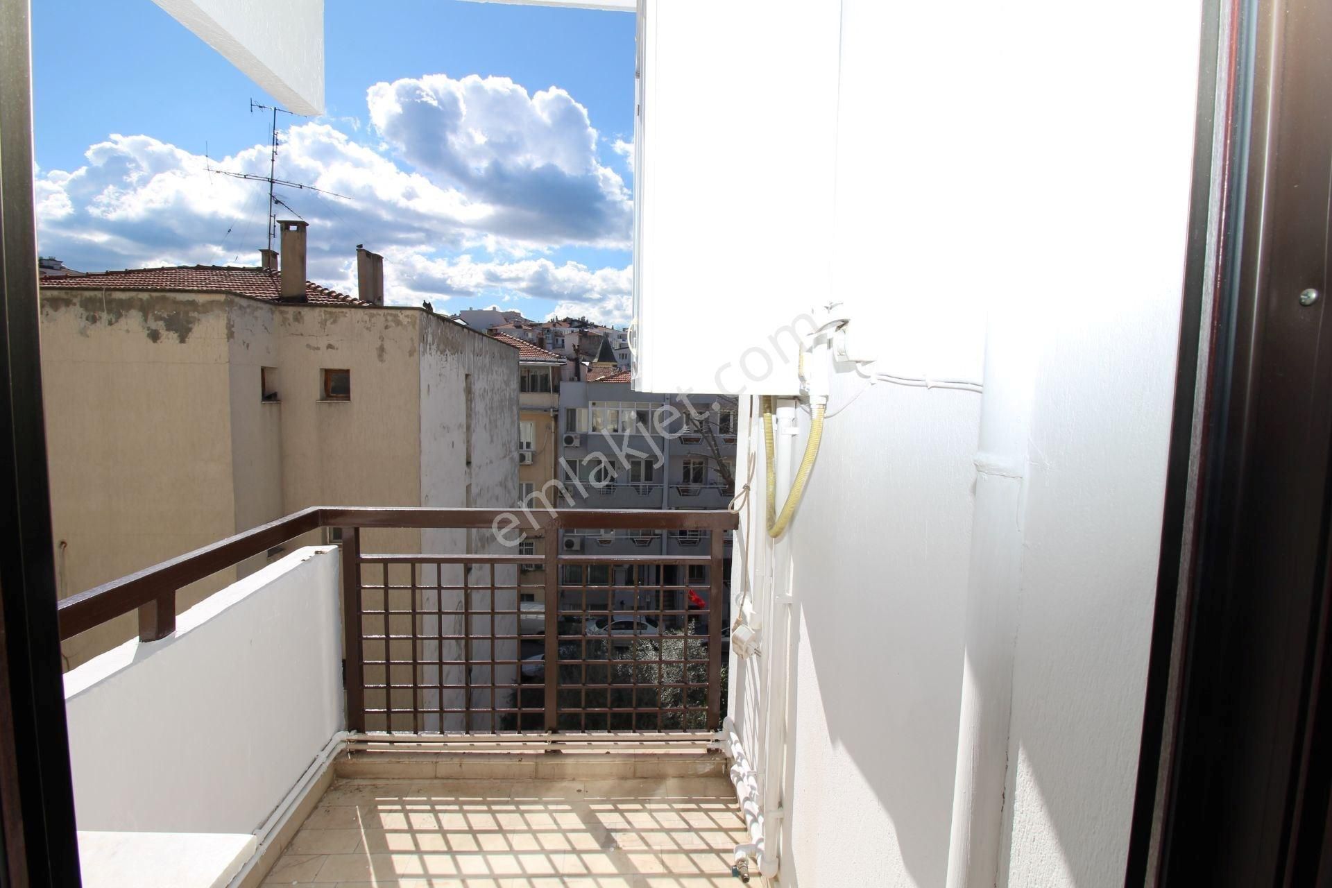 Göztepe Metro Karşısında Asansölü D.gazlı 3+1 Kiralık Arakat - Görsel 33