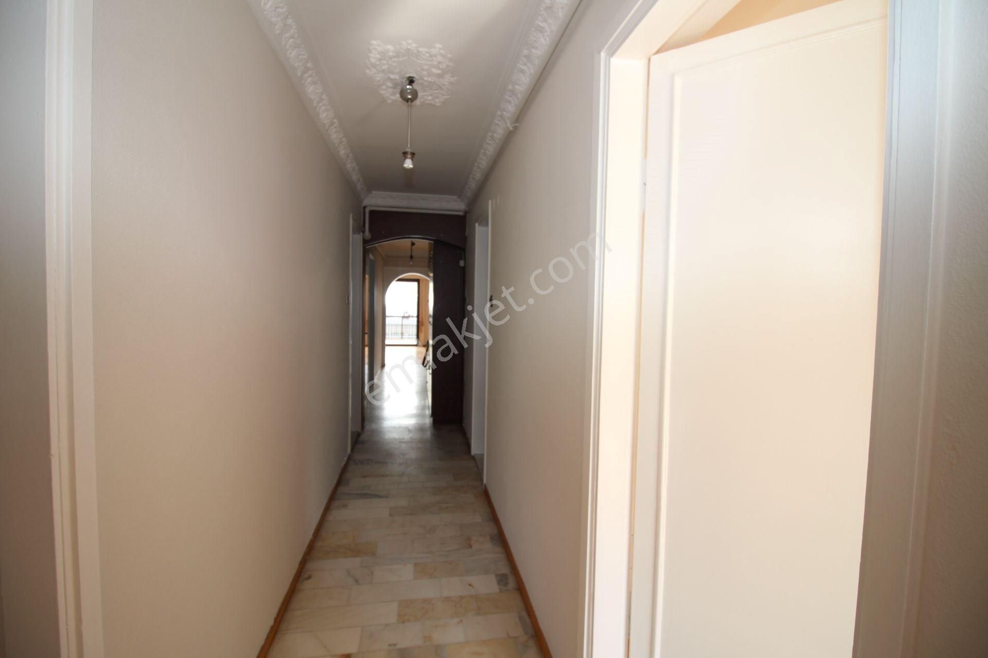 Göztepe Metro Karşısında Asansölü D.gazlı 3+1 Kiralık Arakat - Görsel 29