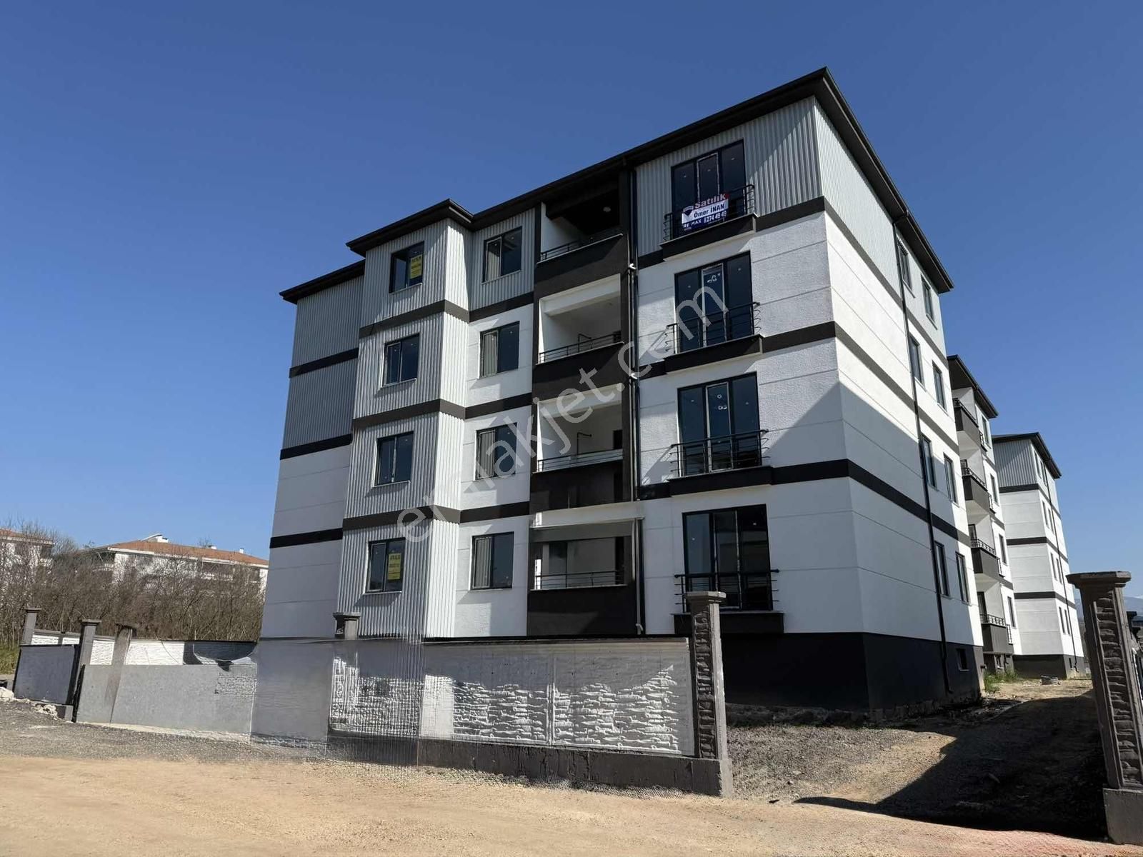 Ömer İnan Remax Hür 3+1 Köşe Fırsat Lüx Daire - Görsel 10