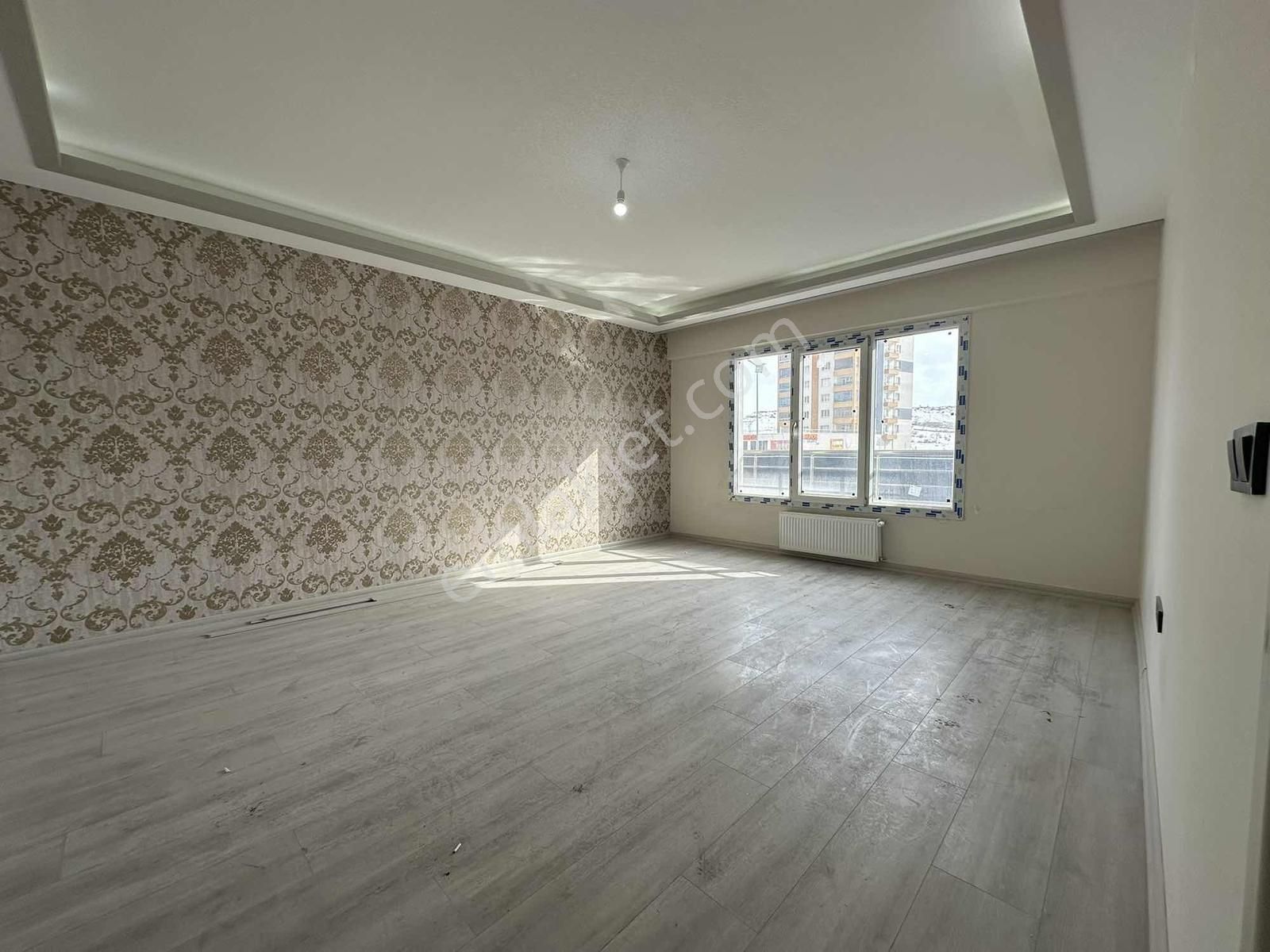 Serkent Bahçelievler Mahallesinde Kiralık 4+1 Sıfır Daire - Görsel 8