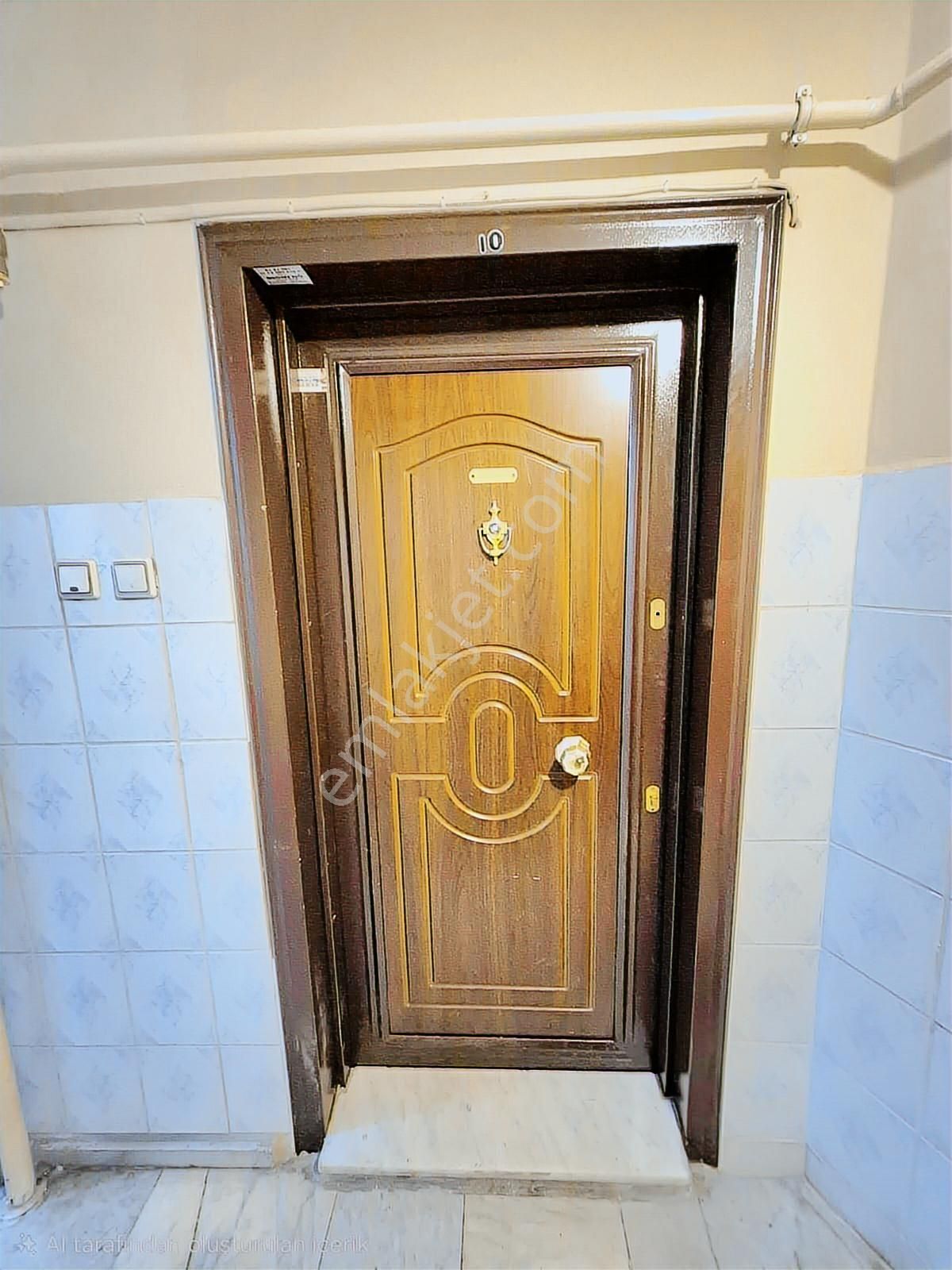 K.yaka Bahçelievler Pazaryeri Yanı Köşe Bina Önü Açık 3+1 110 M2 - Görsel 9