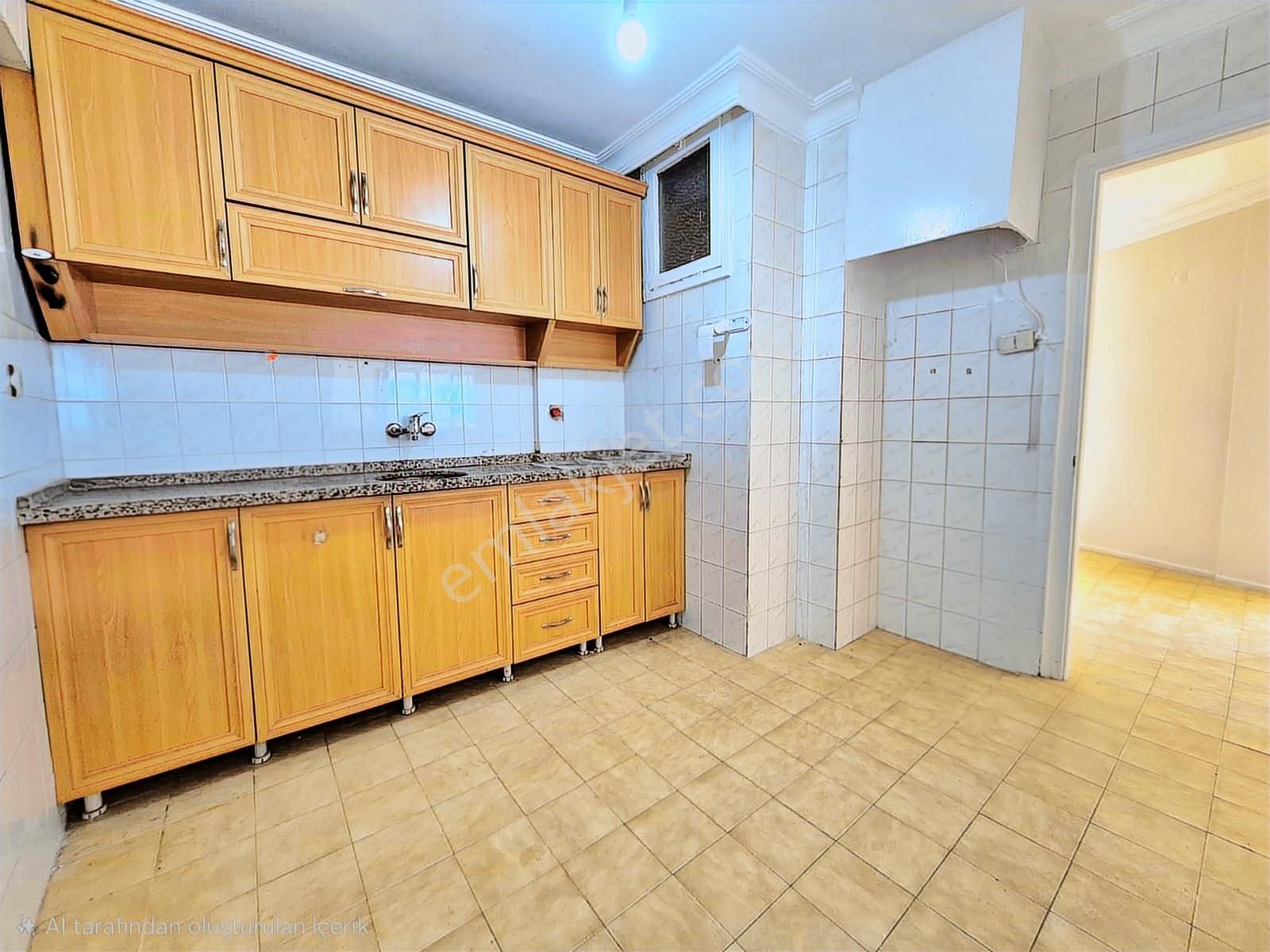 K.yaka Bahçelievler Pazaryeri Yanı Köşe Bina Önü Açık 3+1 110 M2 - Görsel 11