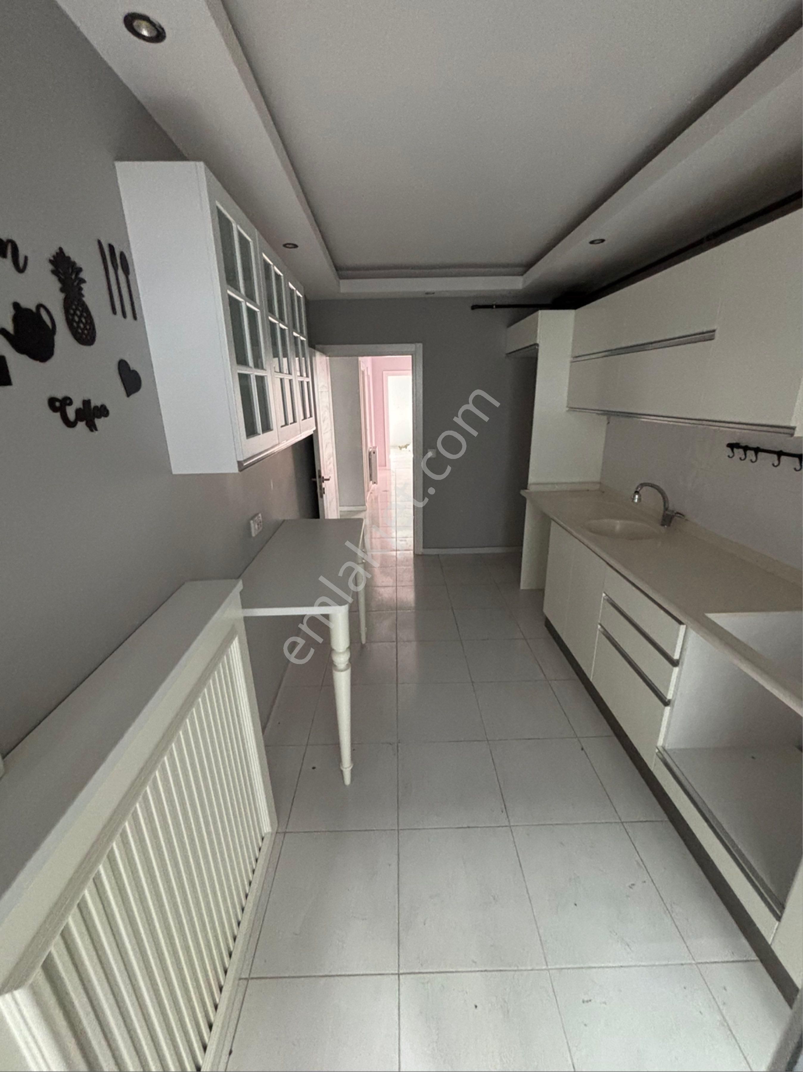 Selahiye’de 8 Yıllık Full Yapılı Yeni Binada 3+1 Daire - Görsel 4