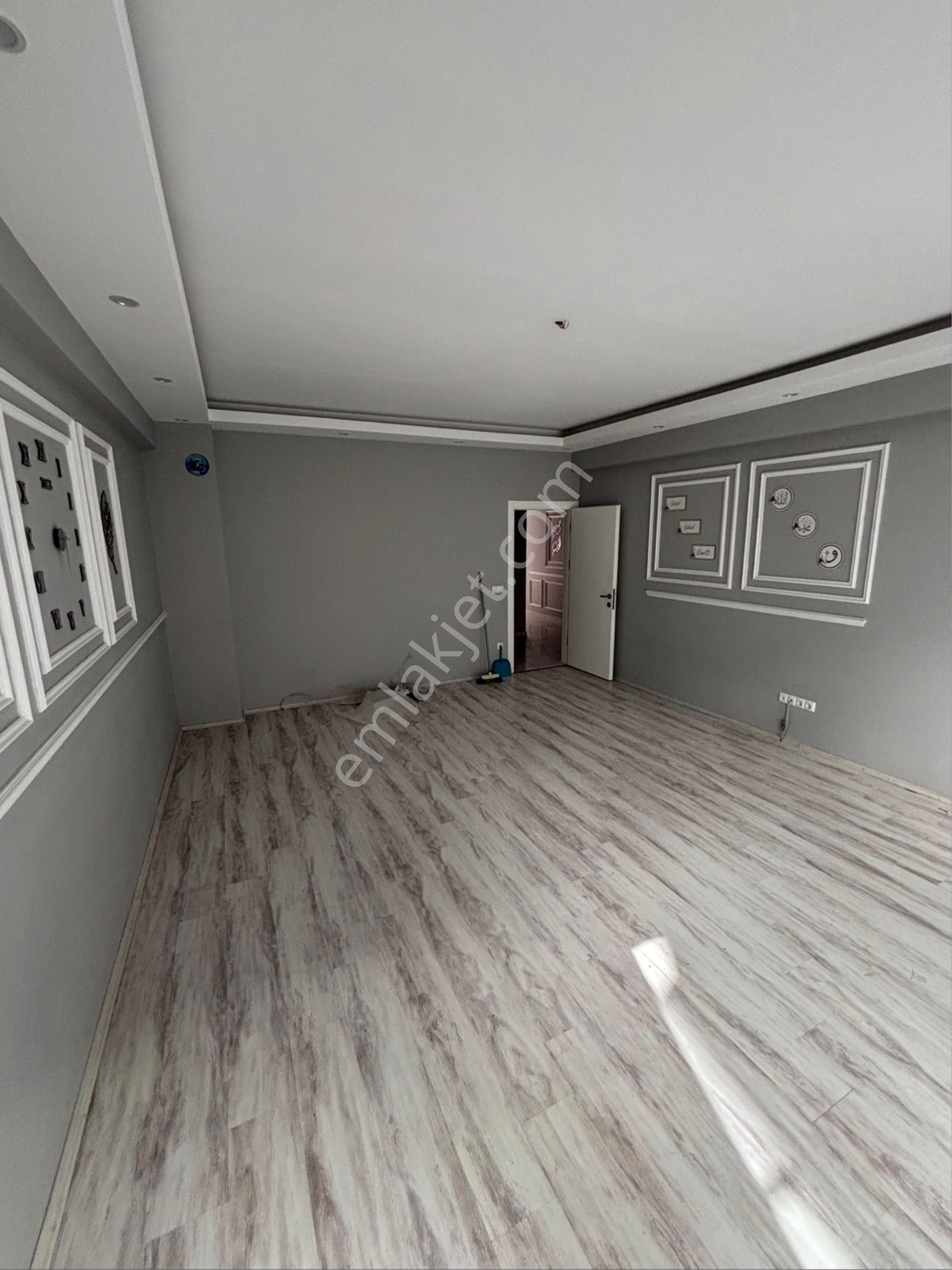 Selahiye’de 8 Yıllık Full Yapılı Yeni Binada 3+1 Daire - Görsel 2