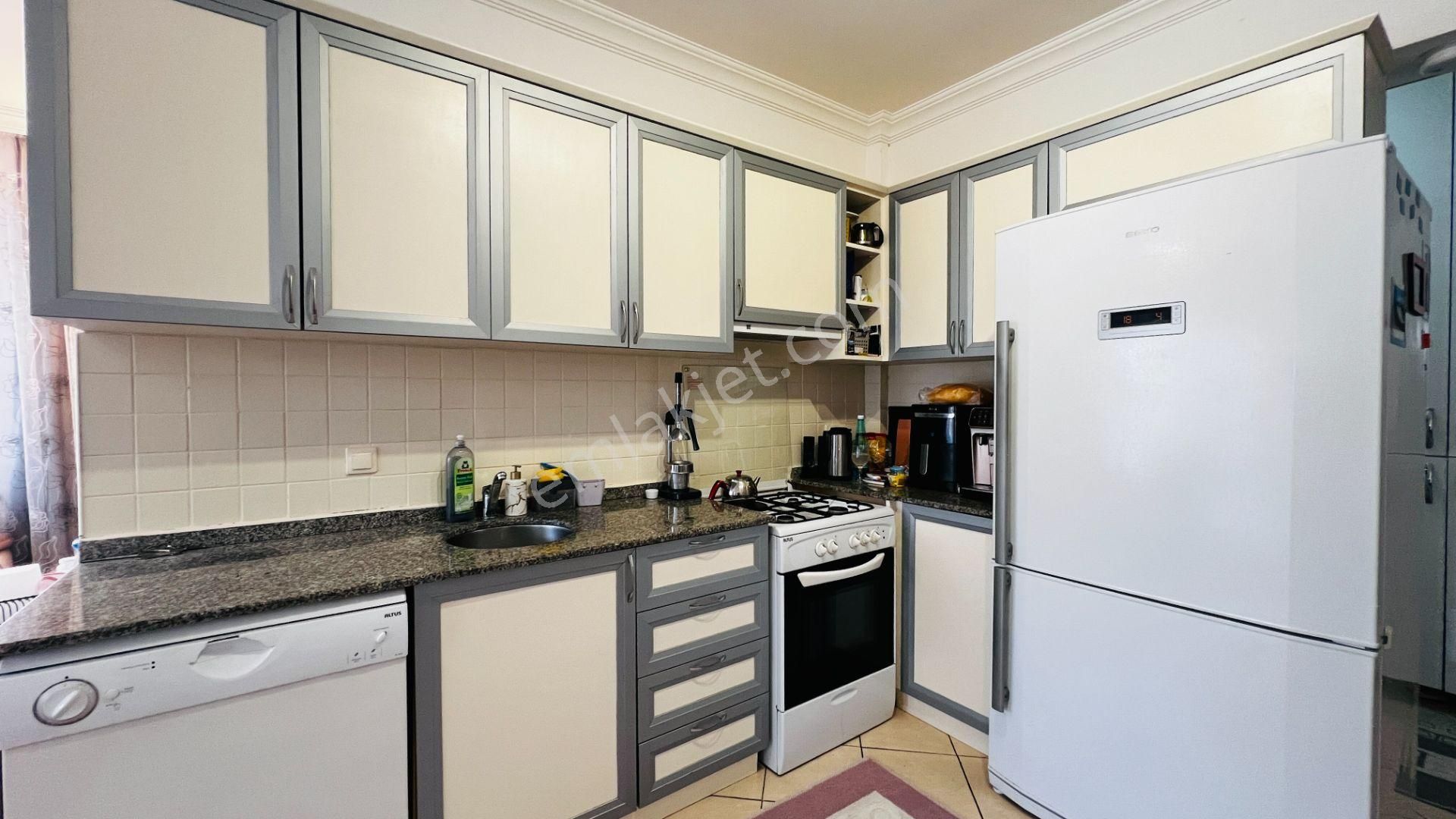 Kemer'de Denize Yakın Satılık Geniş 3+1 Daire - Görsel 8