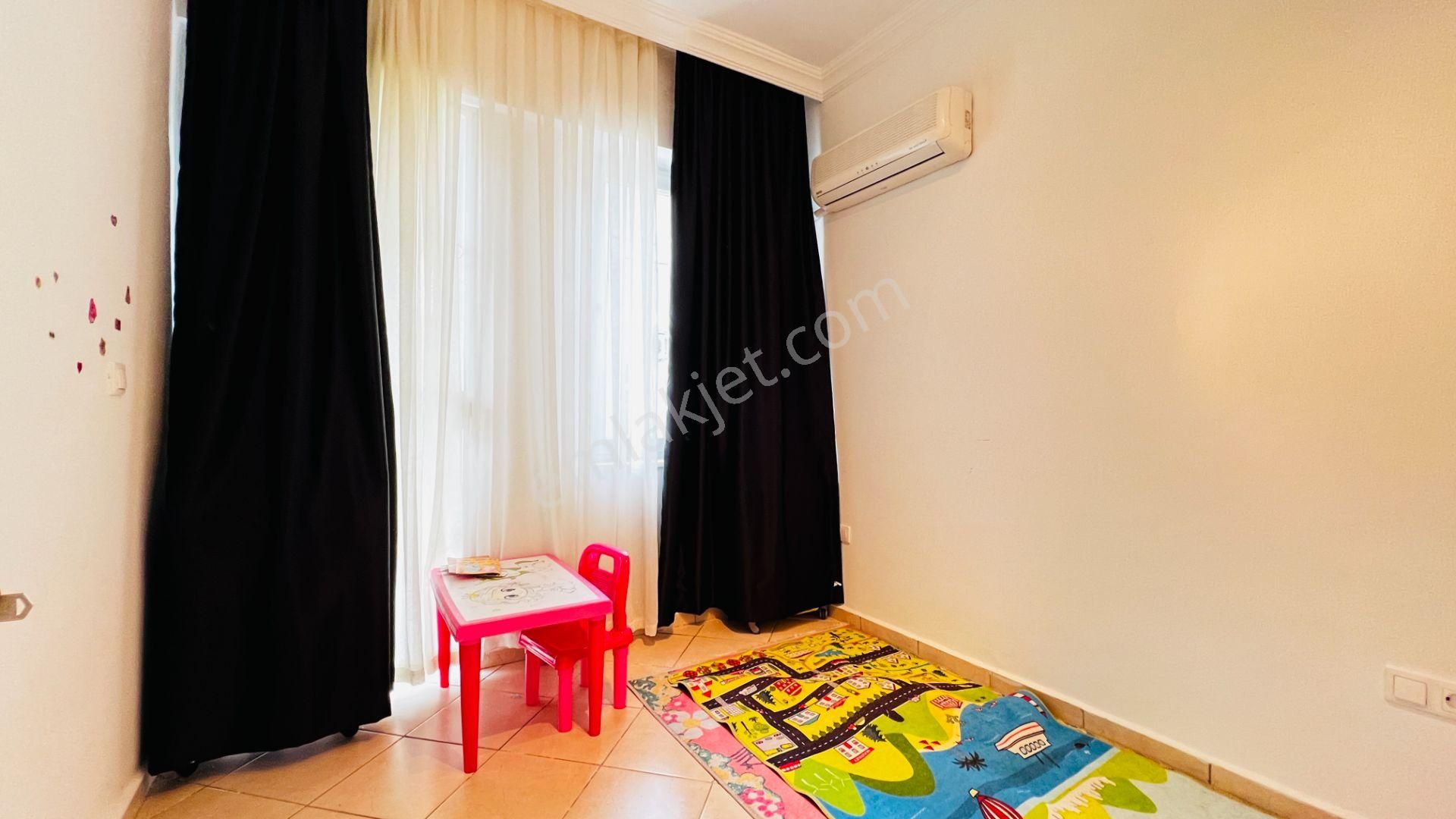 Kemer'de Denize Yakın Satılık Geniş 3+1 Daire - Görsel 13