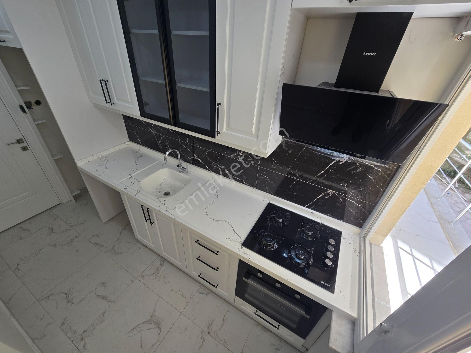 ▀jet Emlak'tan Sarıkız'da Mükemmel Konumda Denize 70m 2+1 Daire - Görsel 2