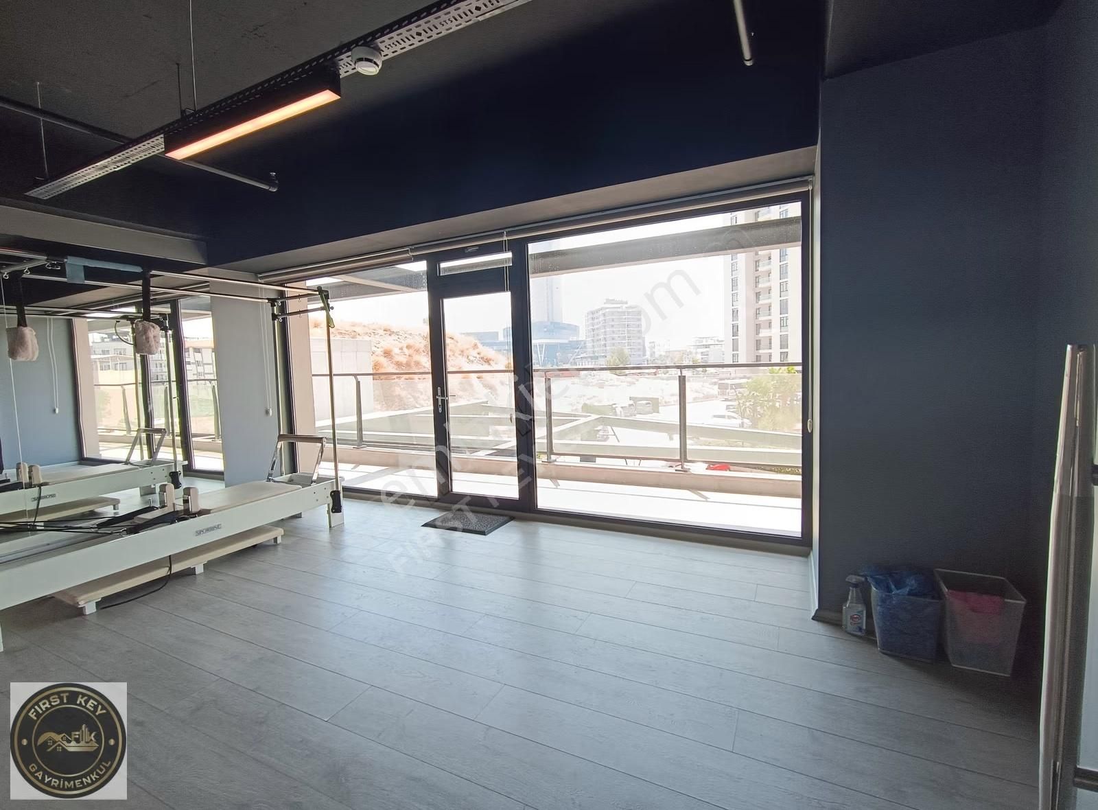 İkon Tower'da Eşyalı, Kapalı Mutfaklı 3+1 Kiralık Daire - Görsel 15