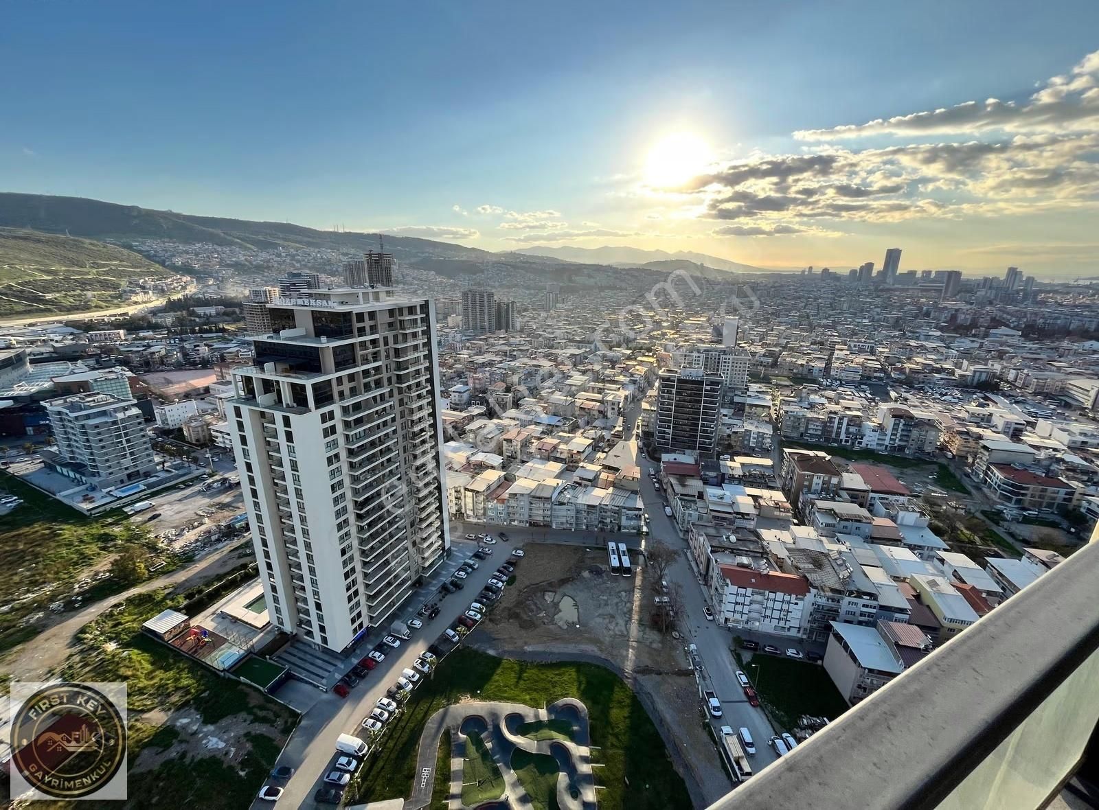 İkon Tower'da Eşyalı, Kapalı Mutfaklı 3+1 Kiralık Daire - Görsel 10