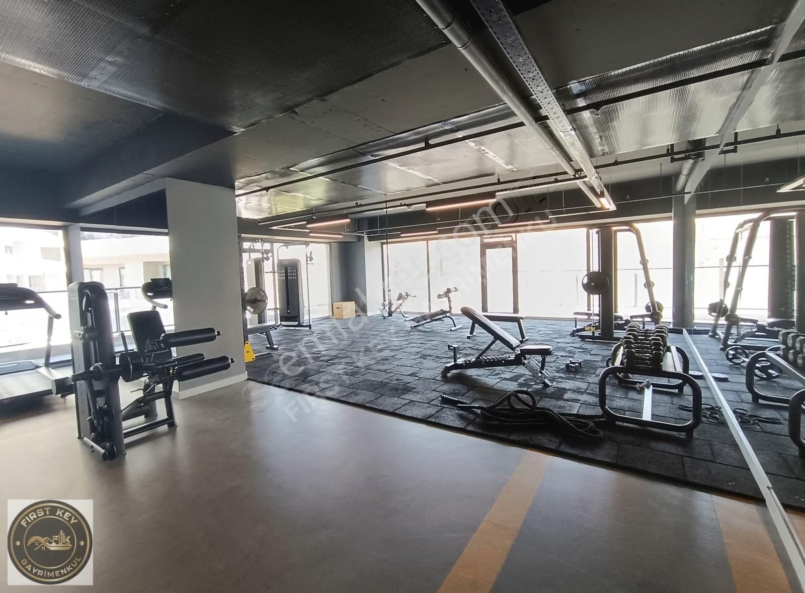 İkon Tower'da Eşyalı, Kapalı Mutfaklı 3+1 Kiralık Daire - Görsel 3