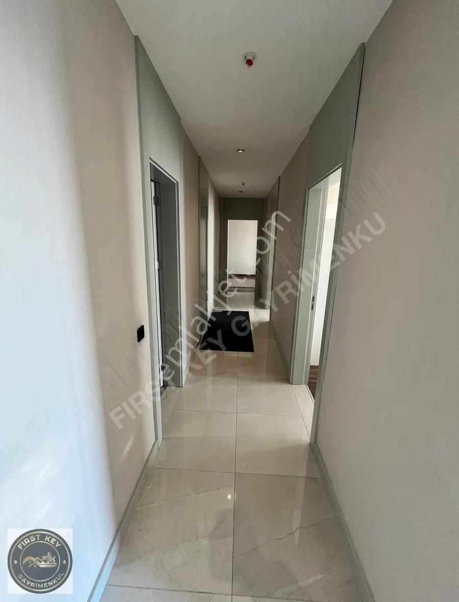 İkon Tower'da Eşyalı, Kapalı Mutfaklı 3+1 Kiralık Daire - Görsel 30