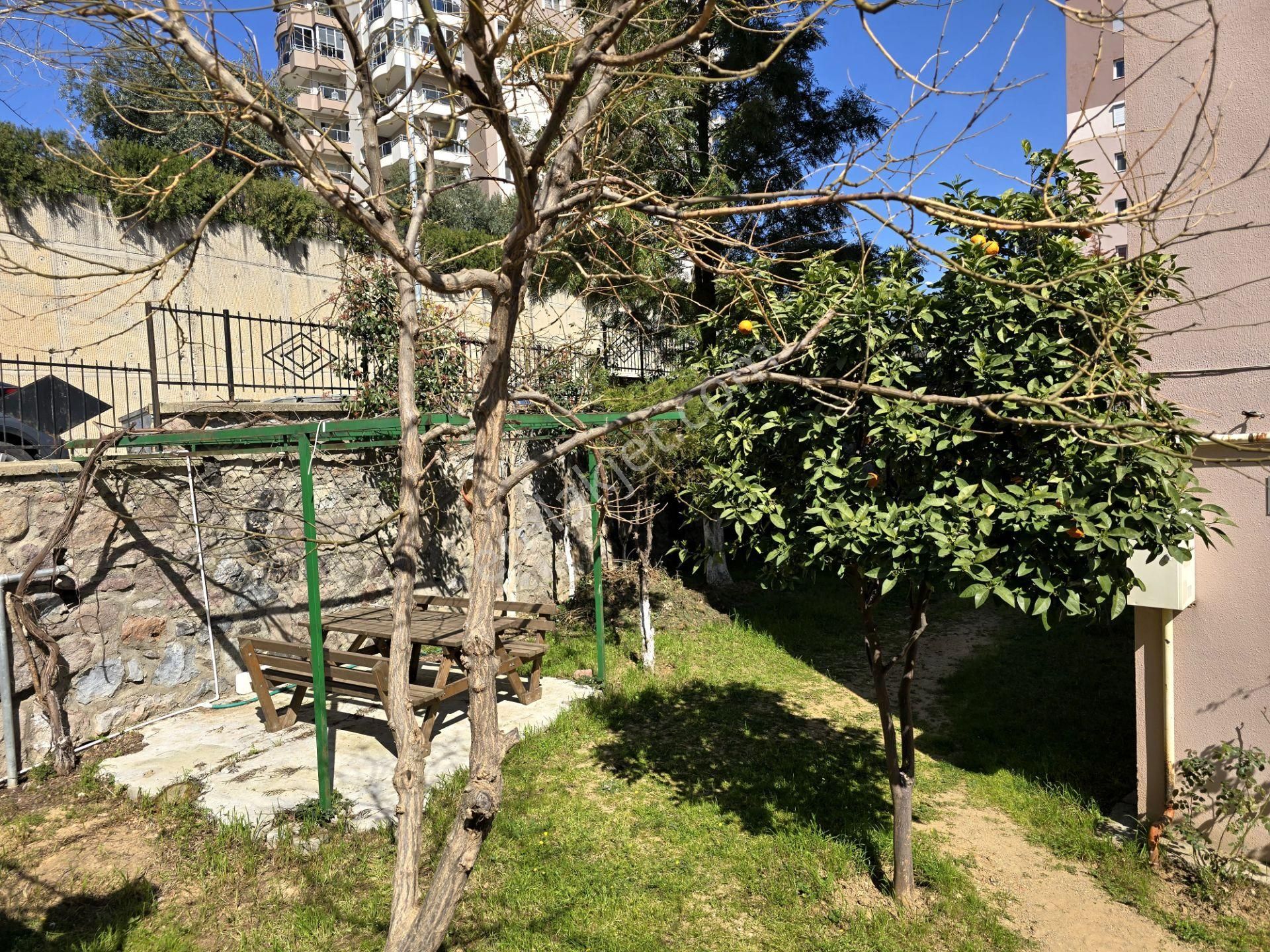 Bayraklı Körfez Mahallesinde Kiralık 4+1 Daire - Görsel 35