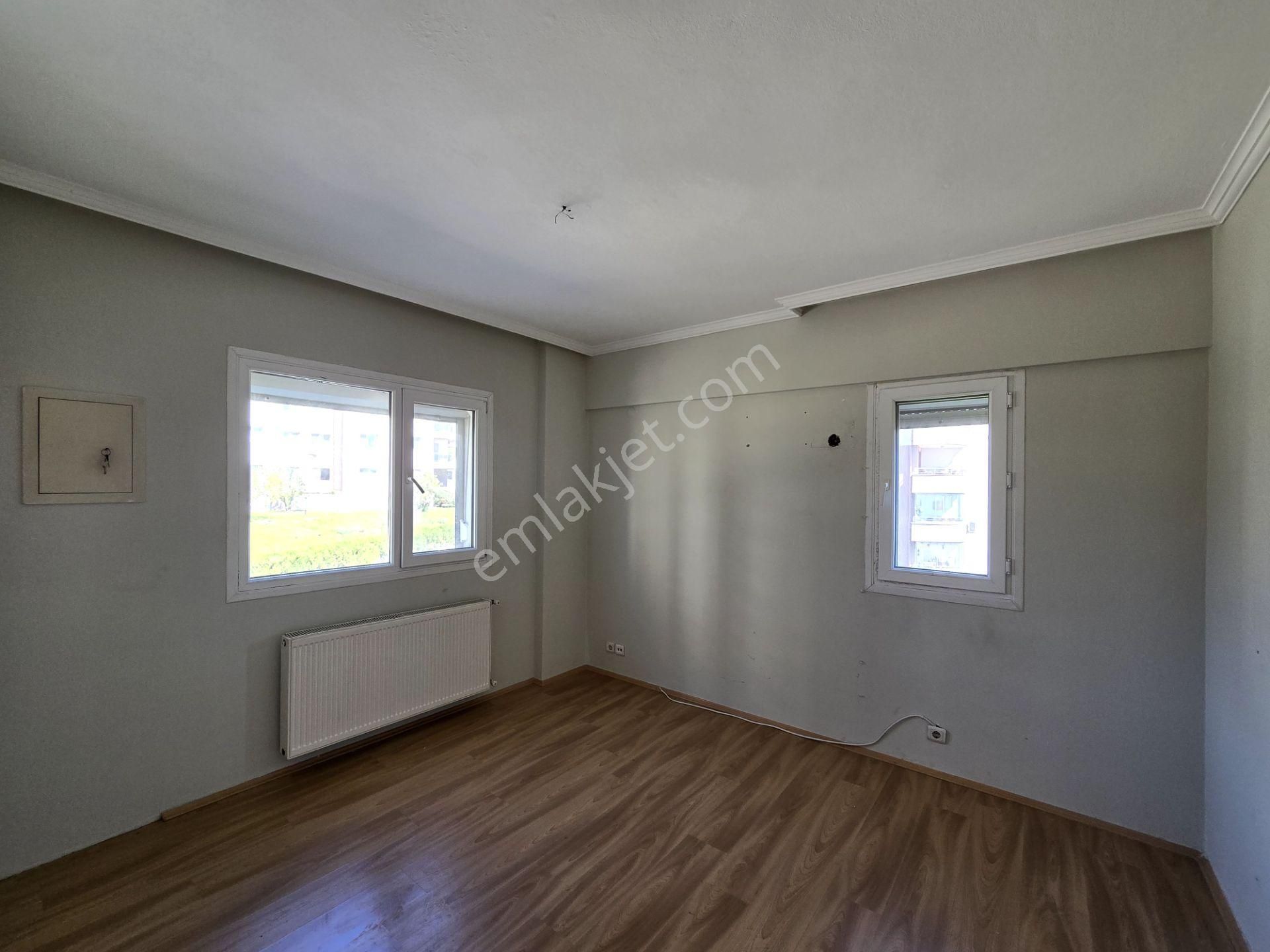 Bayraklı Körfez Mahallesinde Kiralık 4+1 Daire - Görsel 31