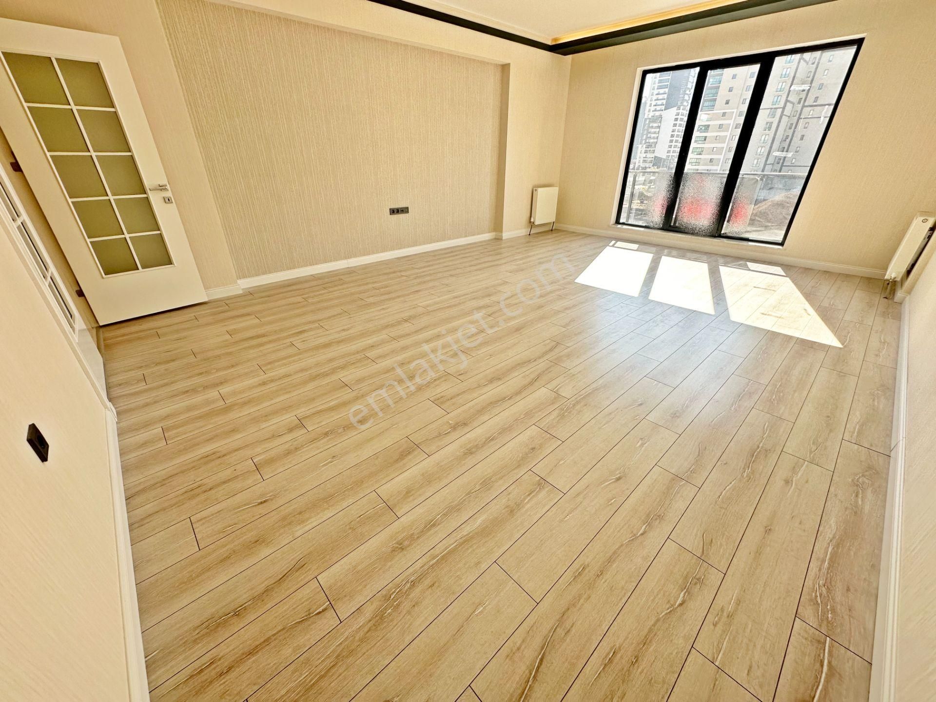 Ovacık Mahallesi Merkez'de Bulvar Paraleli Ara Kat 4,5+1 Lüx Satılık Site Dairesi!!! - Görsel 3