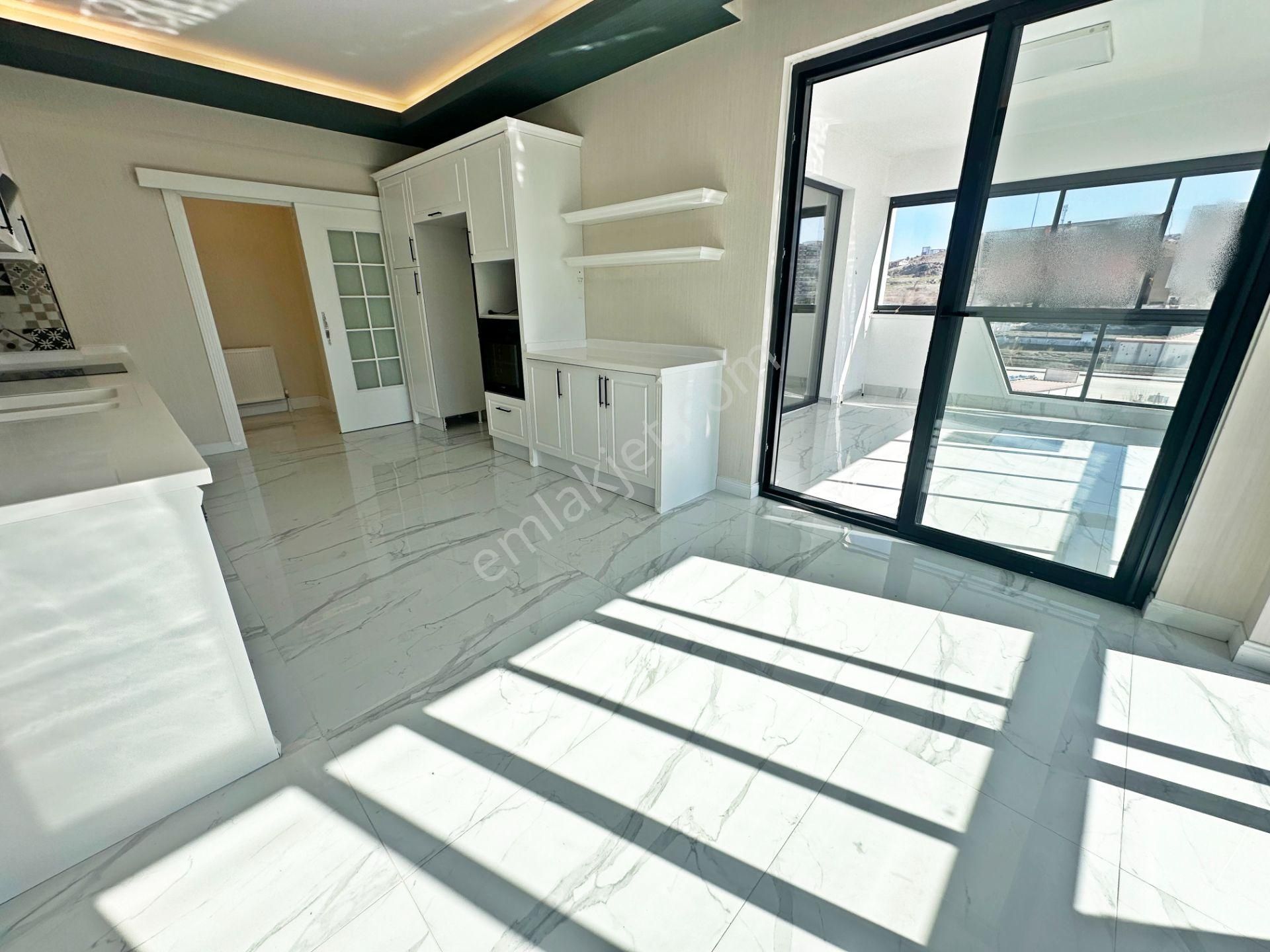 Ovacık Mahallesi Merkez'de Bulvar Paraleli Ara Kat 4,5+1 Lüx Satılık Site Dairesi!!! - Görsel 10