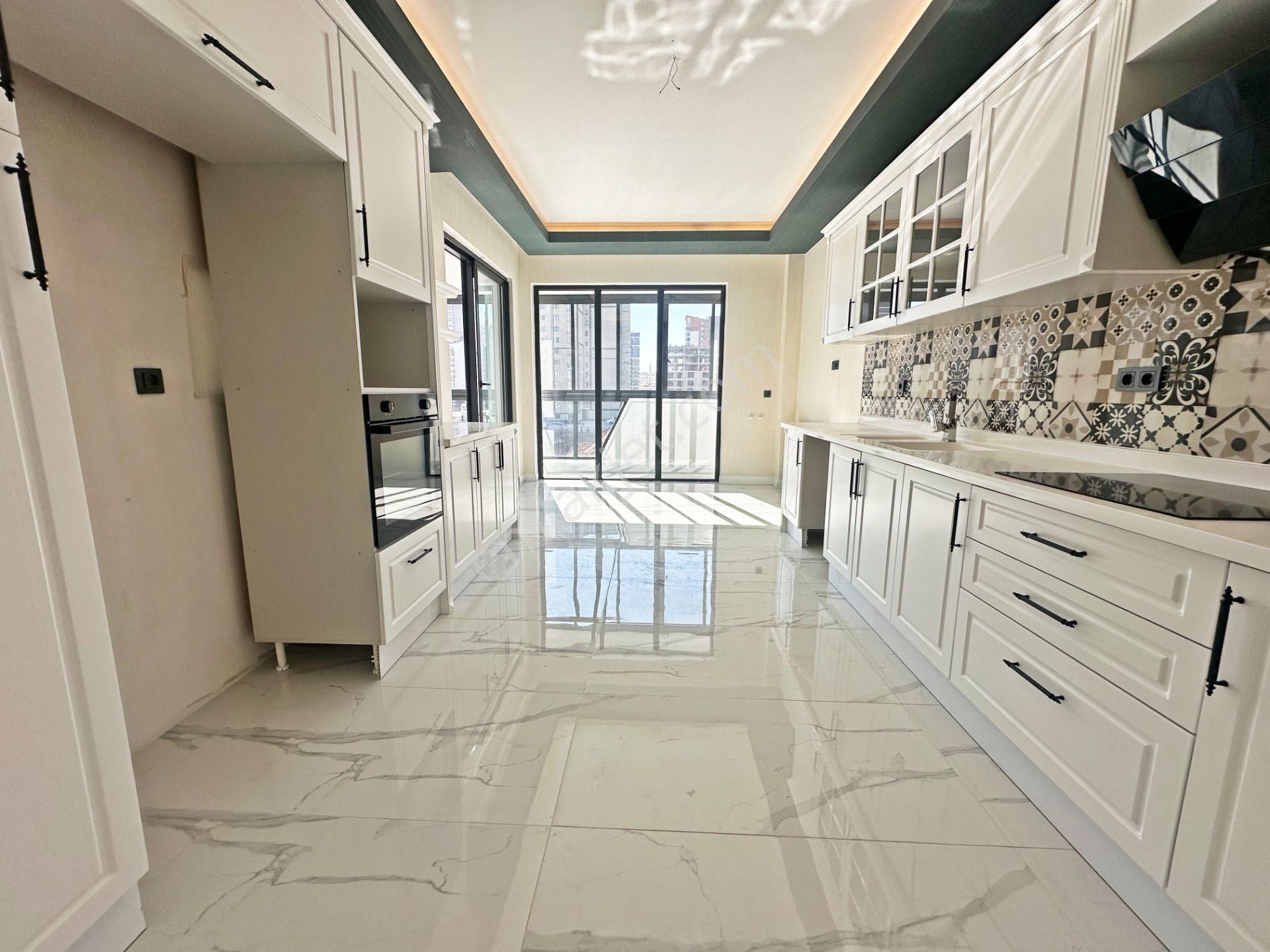 Ovacık Mahallesi Merkez'de Bulvar Paraleli Ara Kat 4,5+1 Lüx Satılık Site Dairesi!!! - Görsel 7