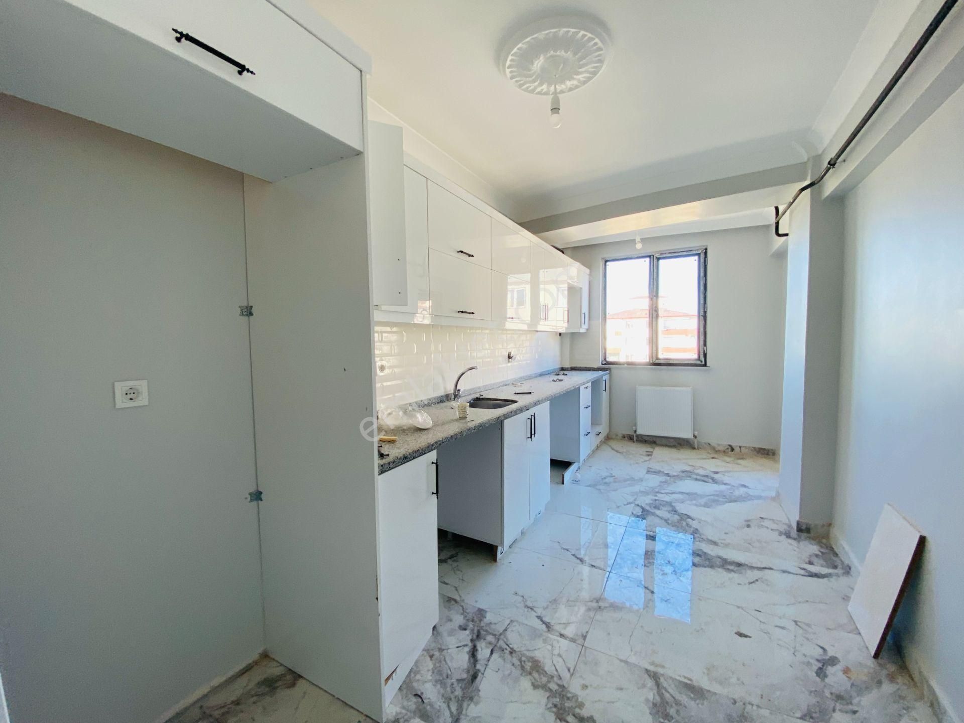 Güven'den Kapaklı'da Okullar Bölgesinde Kiralık 2+1 Daire