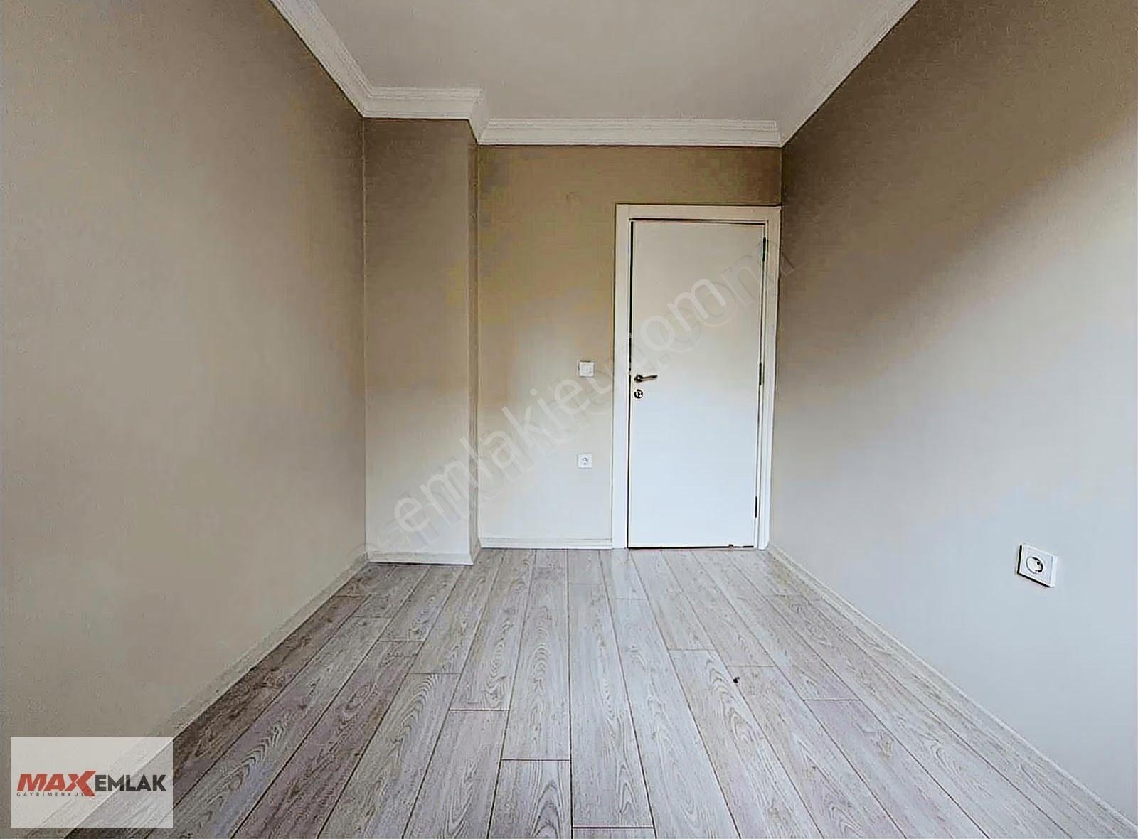Barış Mahallesinde Asansörlü İskanlı 2+1 Arakat Daire - Görsel 13