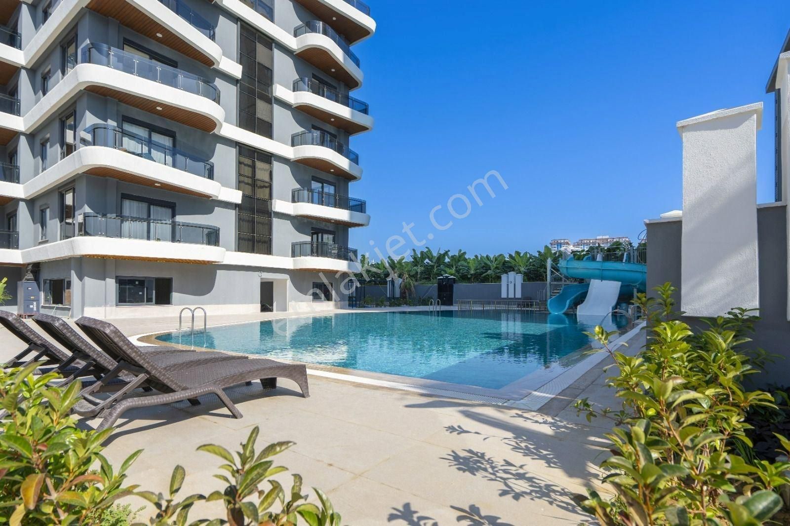 Alanya/mahmutlarda Denize 50m Lüks Site İçerisinde 1+1 Satılık Daire - Görsel 2