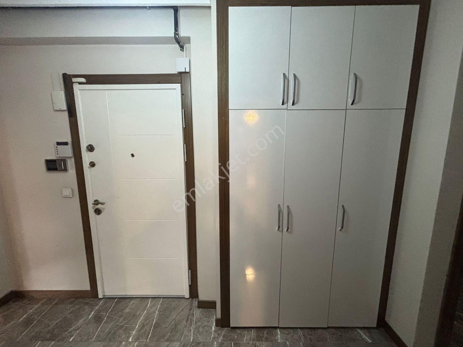 Kaçmaz'dan İdealtepe Işıklarda Minibüse Çok Yakın Eşyalı 1+1 - Görsel 30