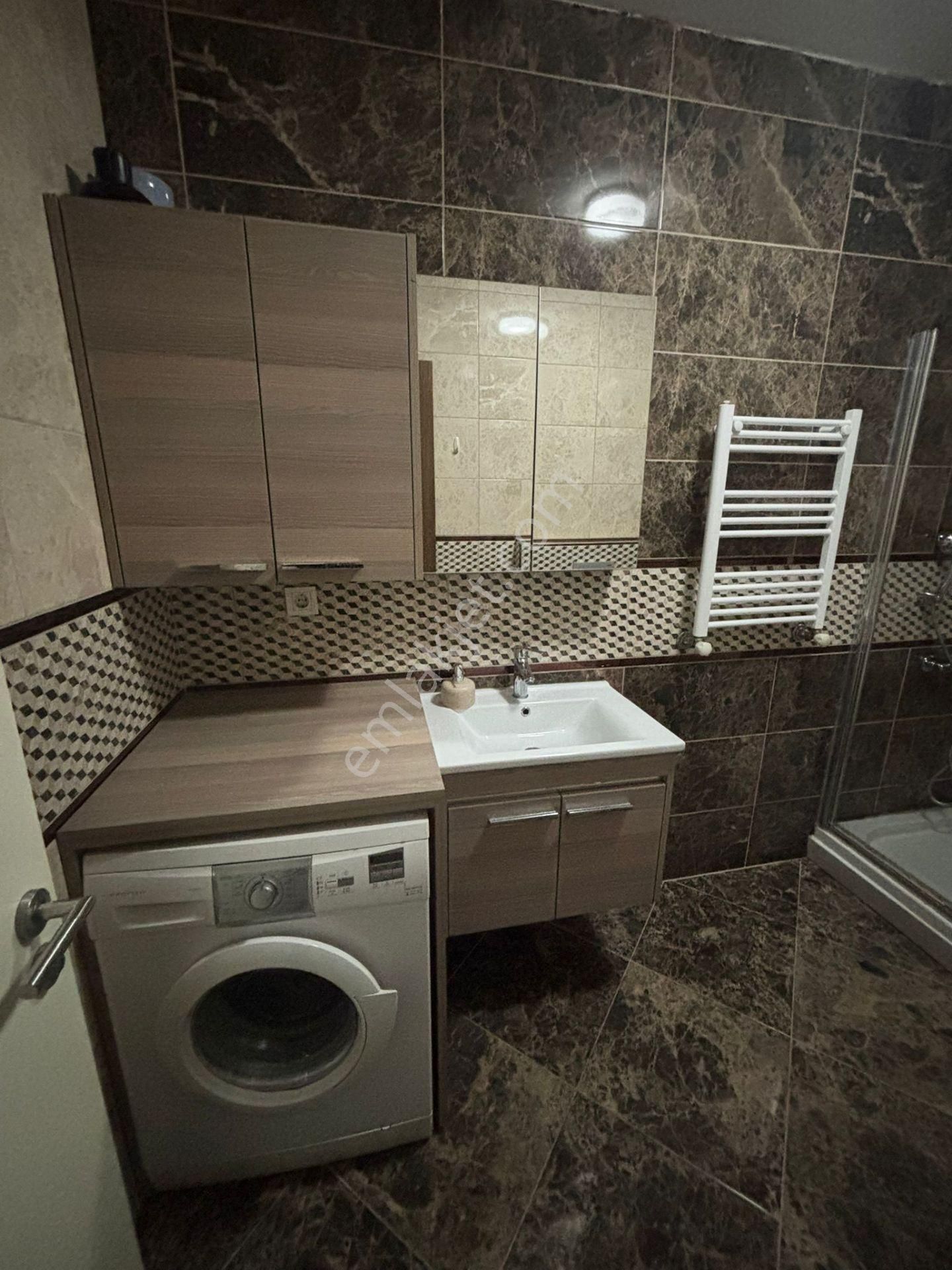 Kaçmaz'dan İdealtepe Işıklarda Minibüse Çok Yakın Eşyalı 1+1 - Görsel 28