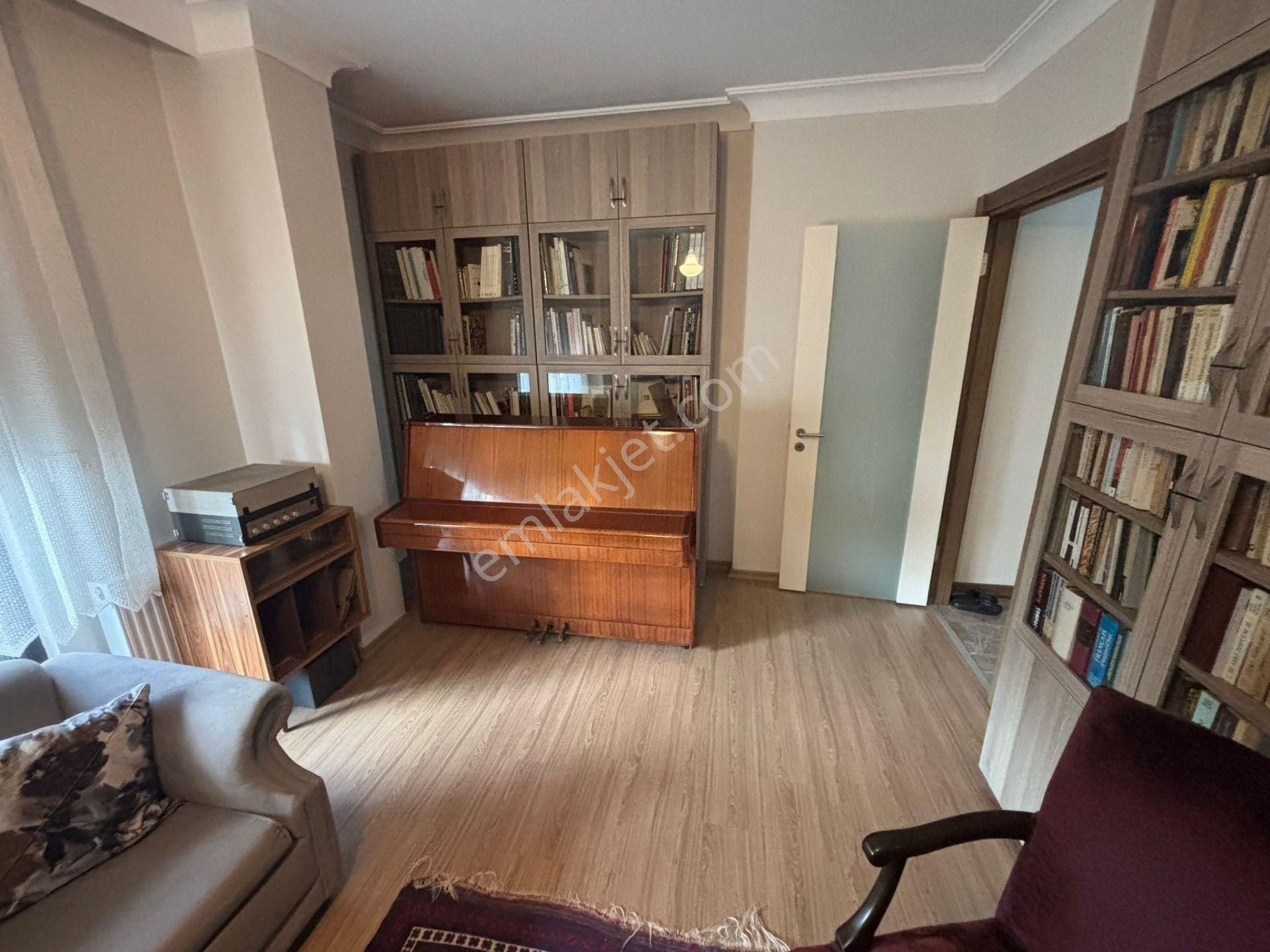 Kaçmaz'dan İdealtepe Işıklarda Minibüse Çok Yakın Eşyalı 1+1 - Görsel 16