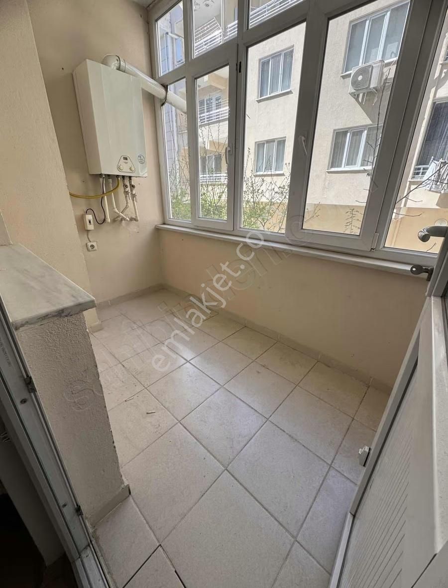 Cumhuriyet Mah .2+1 Yüksek - Görsel 8