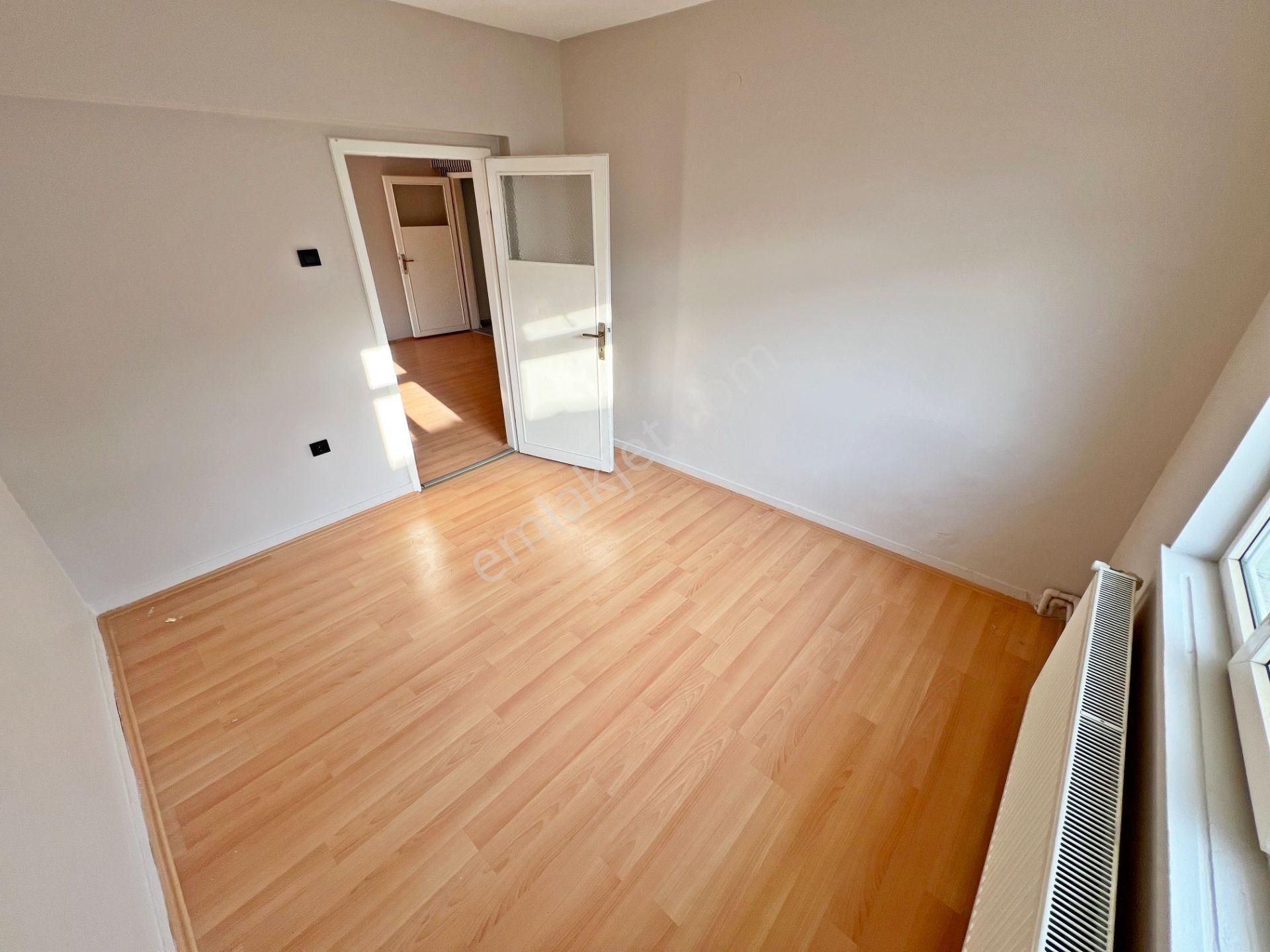 Etlik Şehir Hastanesi Yakını 3.kat Full Yapılı 3+1 Ön Cephe Güney Batı Kiralık Daire - Görsel 13