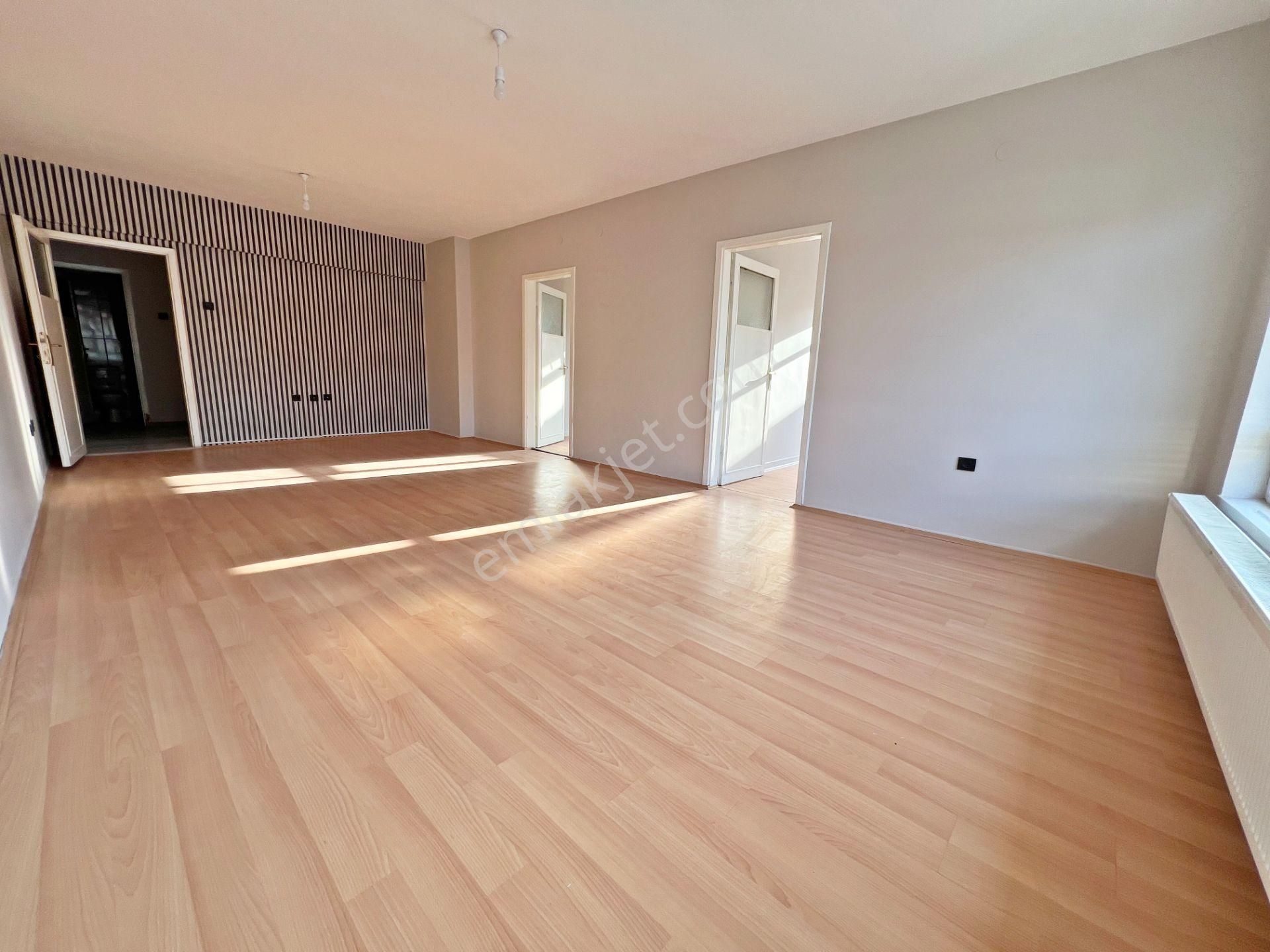 Etlik Şehir Hastanesi Yakını 3.kat Full Yapılı 3+1 Ön Cephe Güney Batı Kiralık Daire - Görsel 5