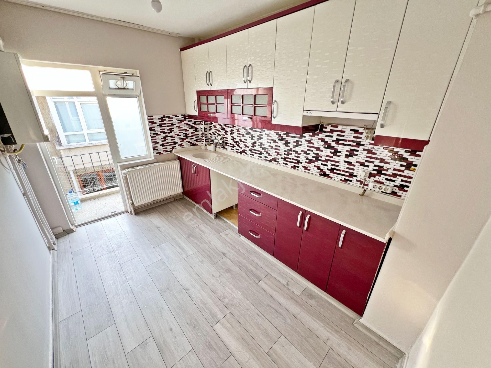 Etlik Şehir Hastanesi Yakını 3.kat Full Yapılı 3+1 Ön Cephe Güney Batı Kiralık Daire - Görsel 15