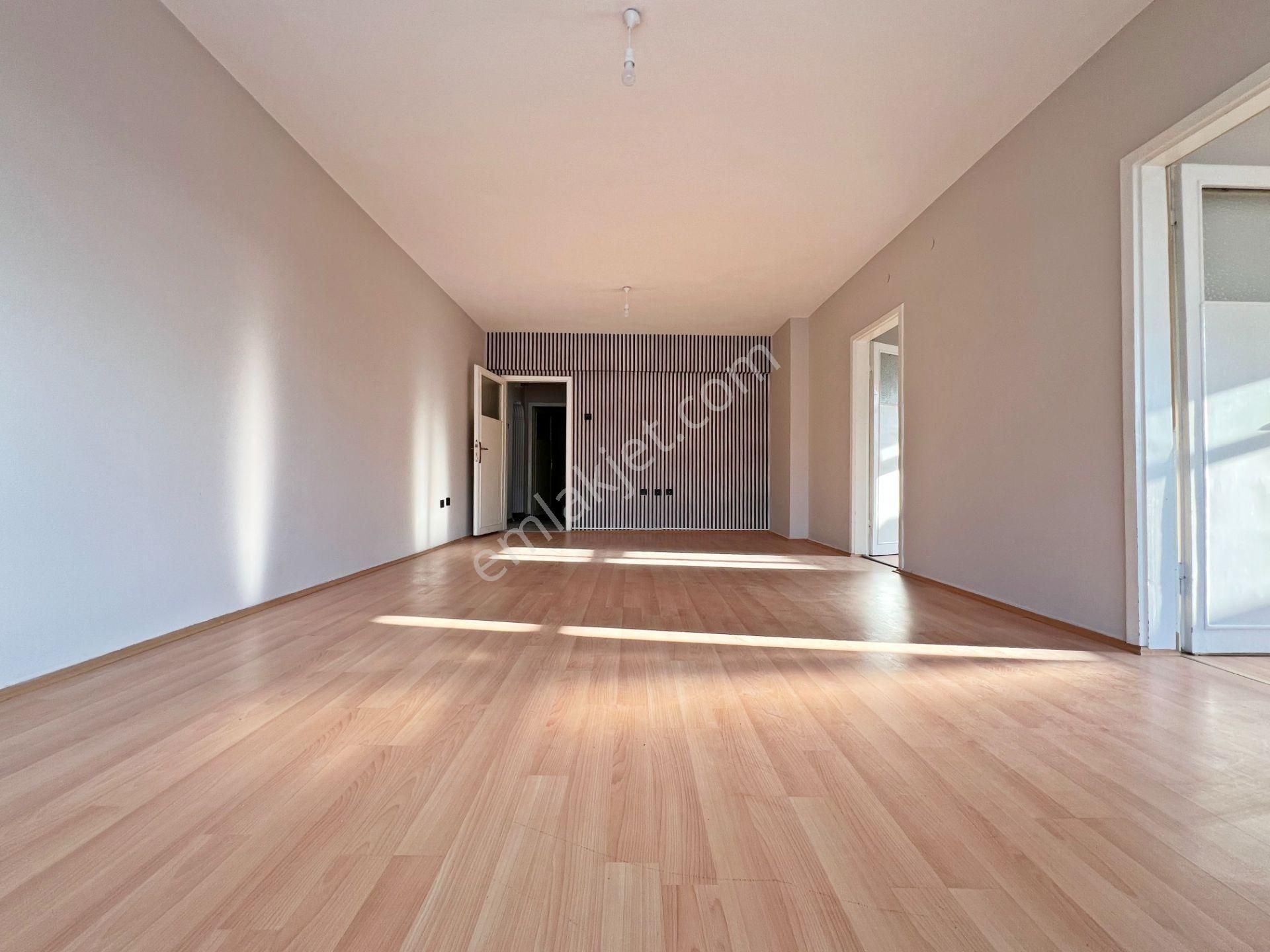 Etlik Şehir Hastanesi Yakını 3.kat Full Yapılı 3+1 Ön Cephe Güney Batı Kiralık Daire - Görsel 4