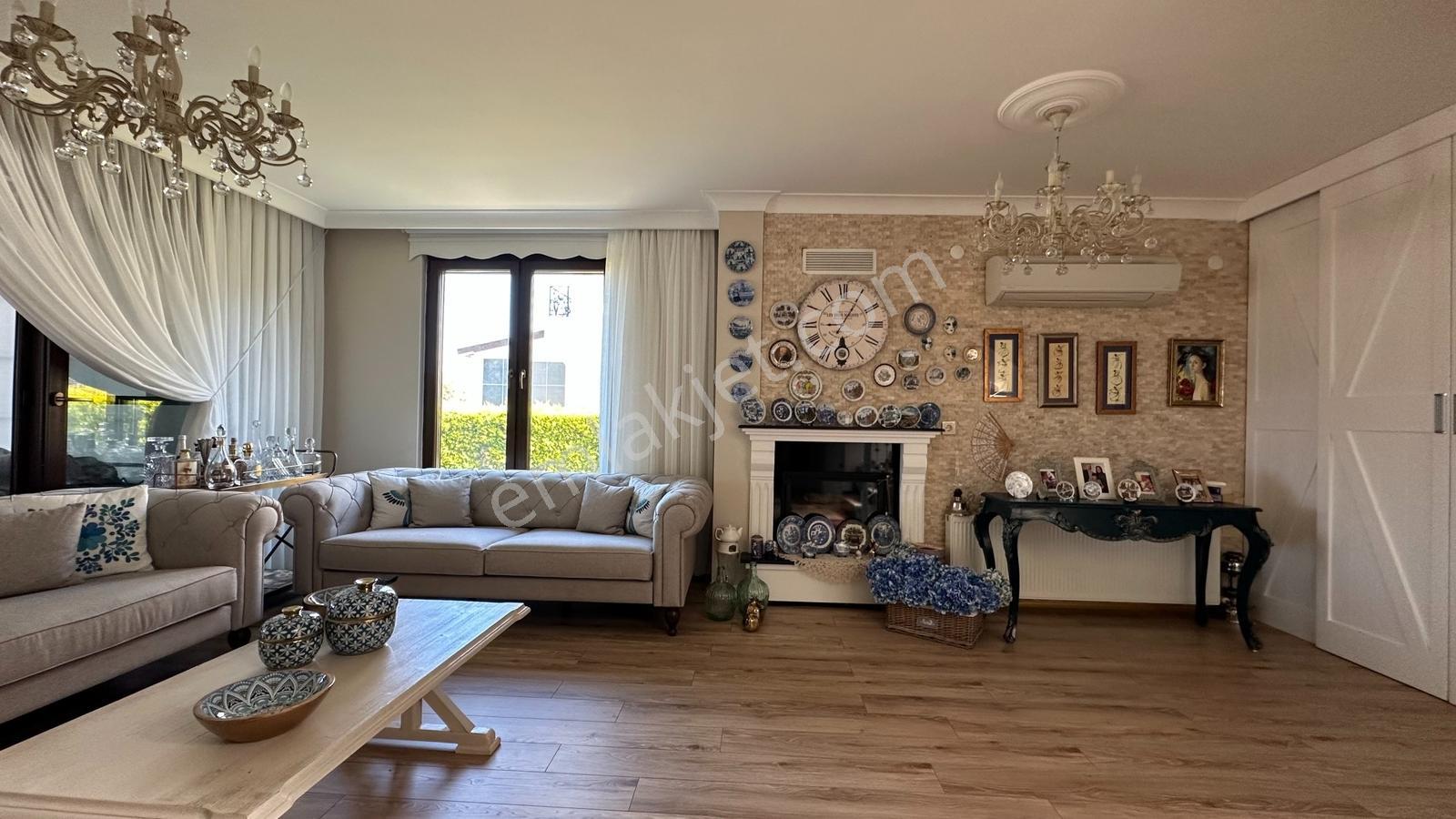 Ayvalık'ta Denize 50 Adım Satılık Müstakil 3+1 Villa - Görsel 30